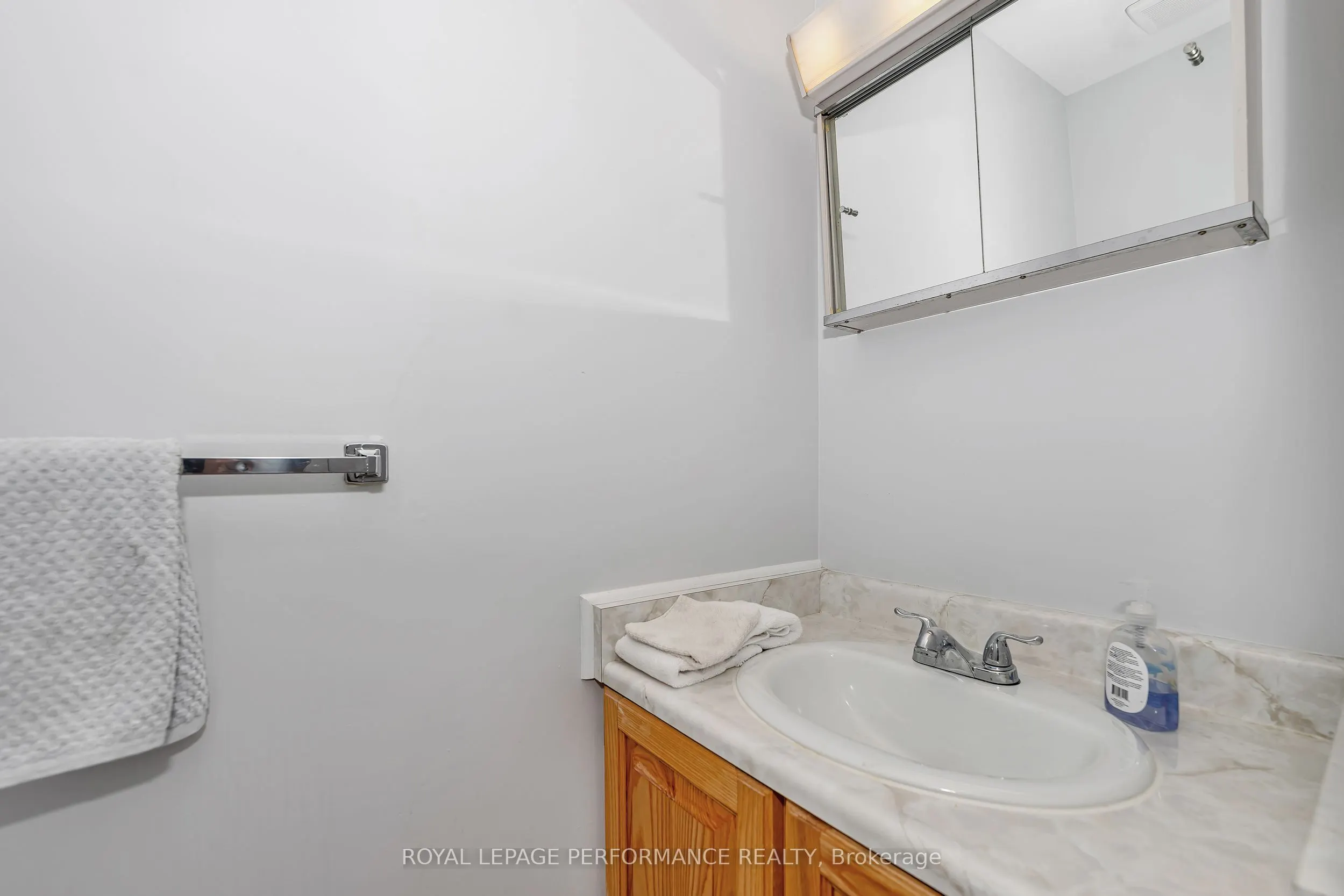 302 Salter Crescent, #133