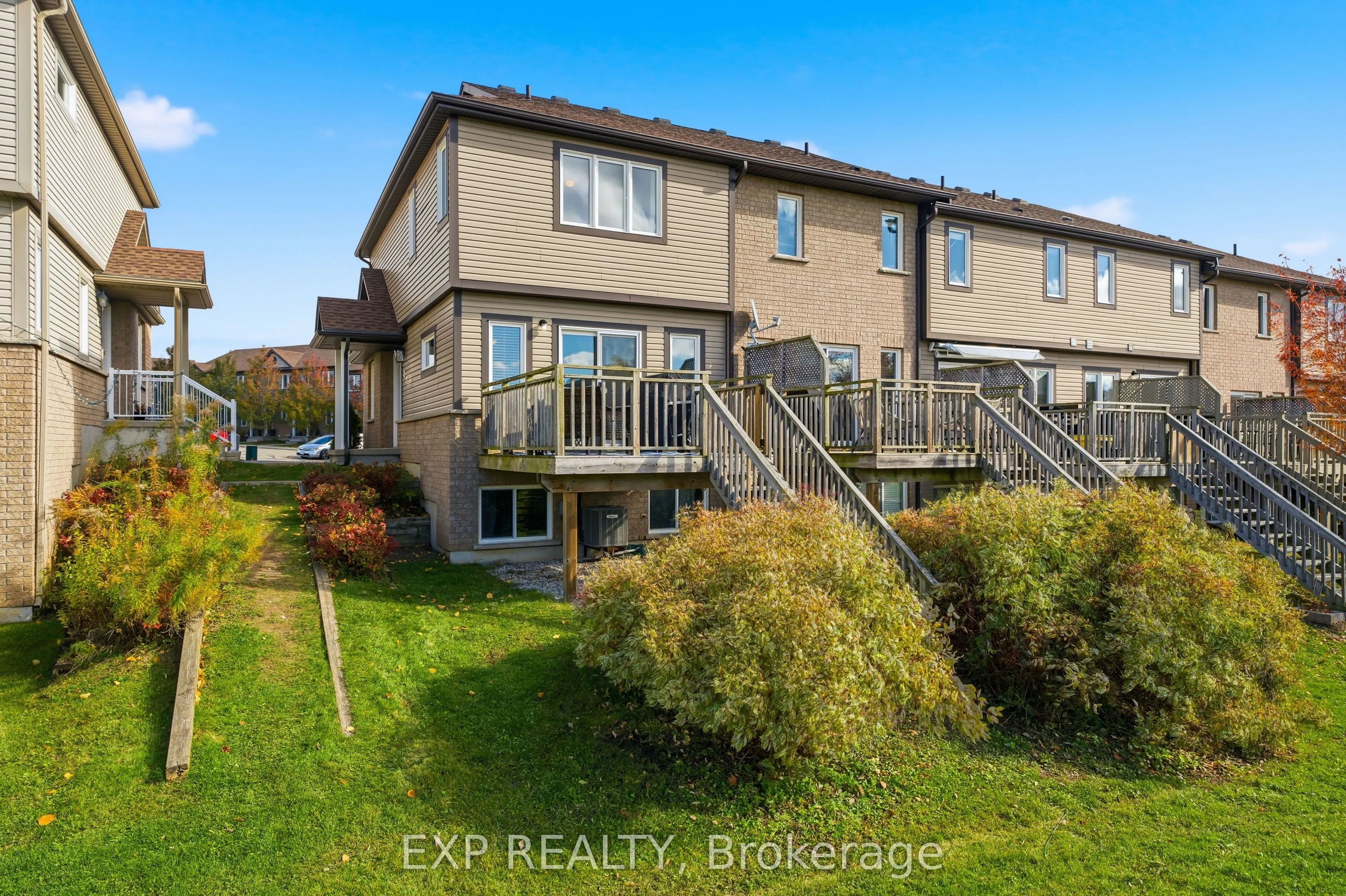 10 Foxglove Crescent, #6