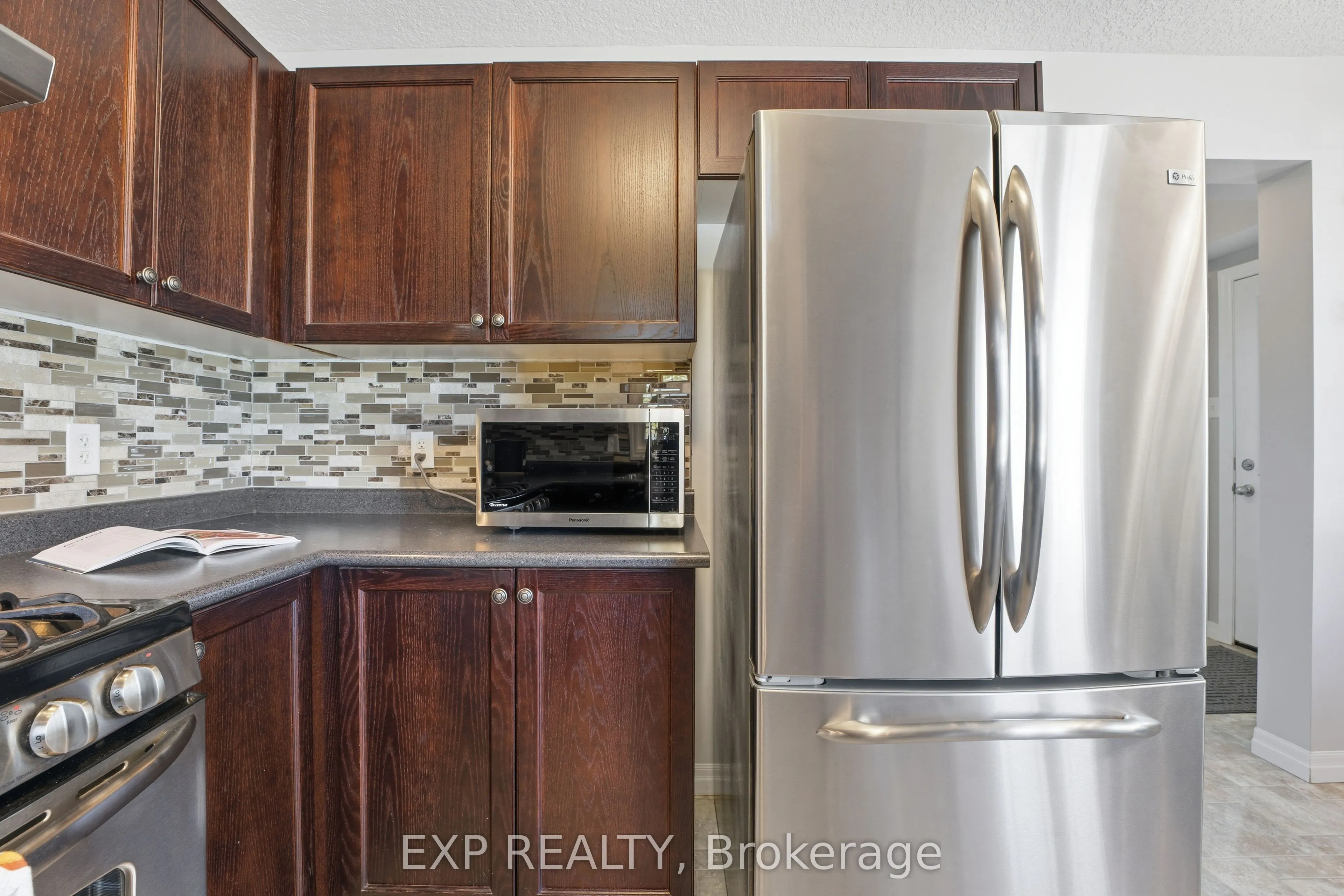 10 Foxglove Crescent, #6