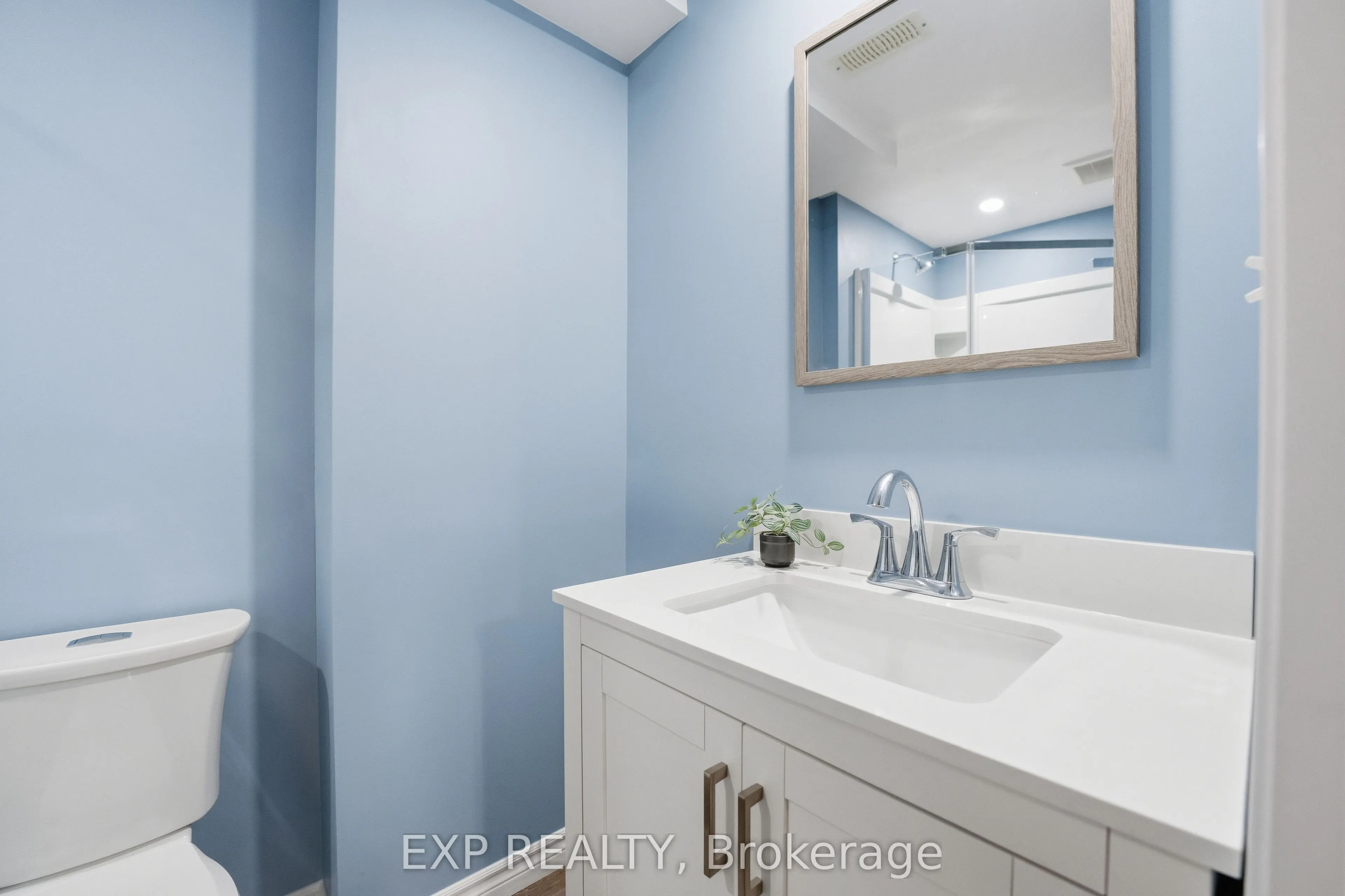 10 Foxglove Crescent, #6