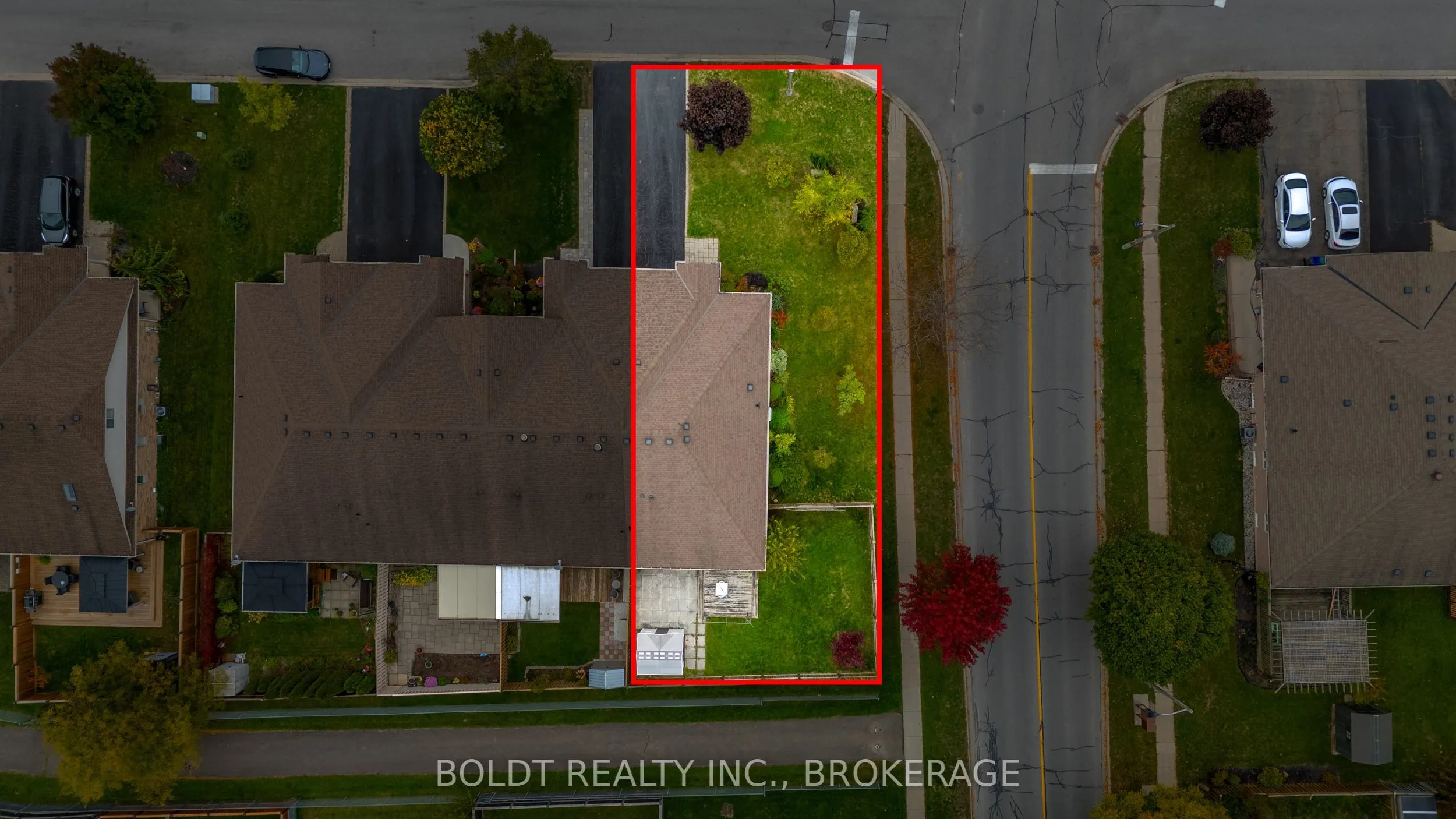 8 Willowlanding Court