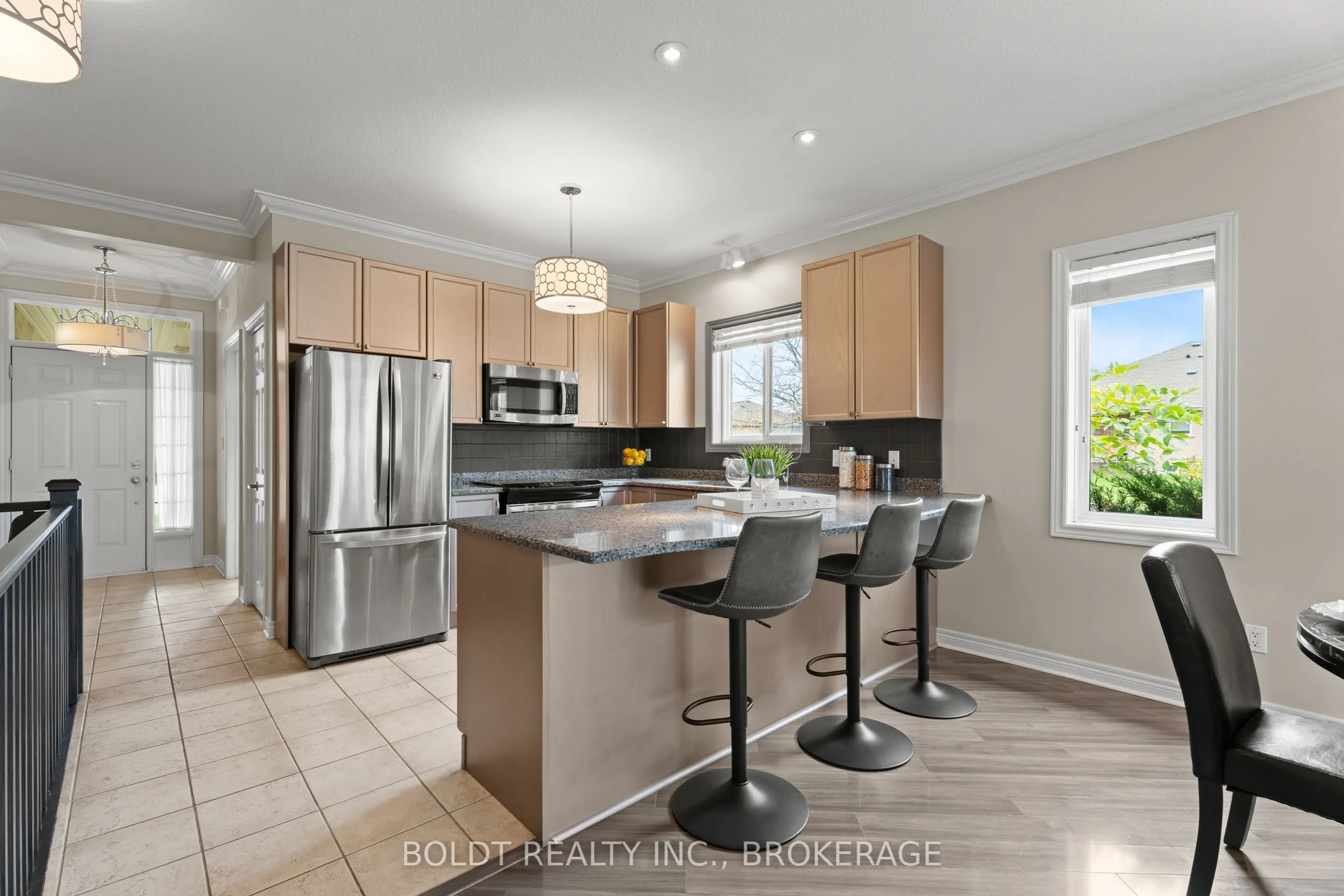 8 Willowlanding Court