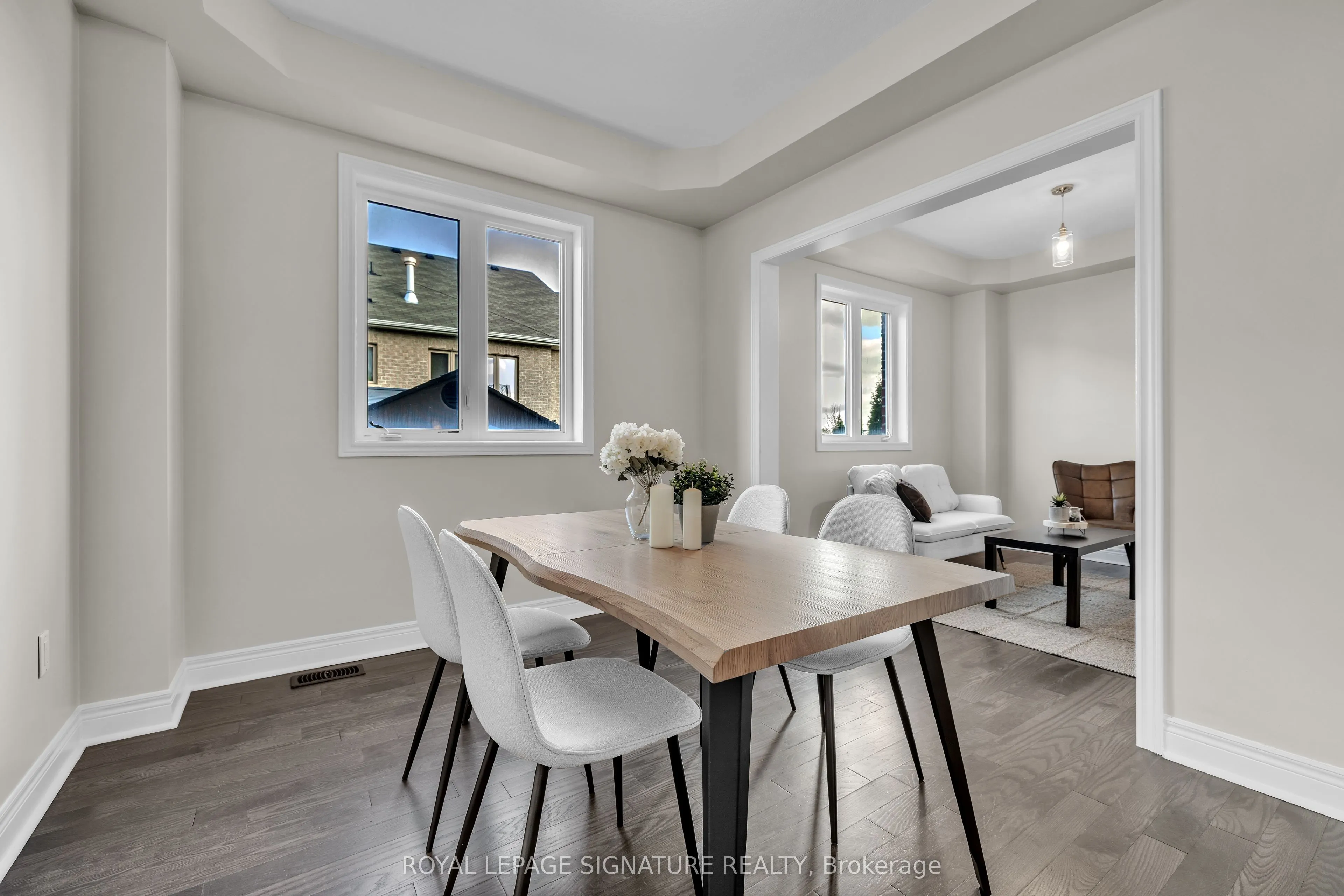 1089 Upper Thames Drive