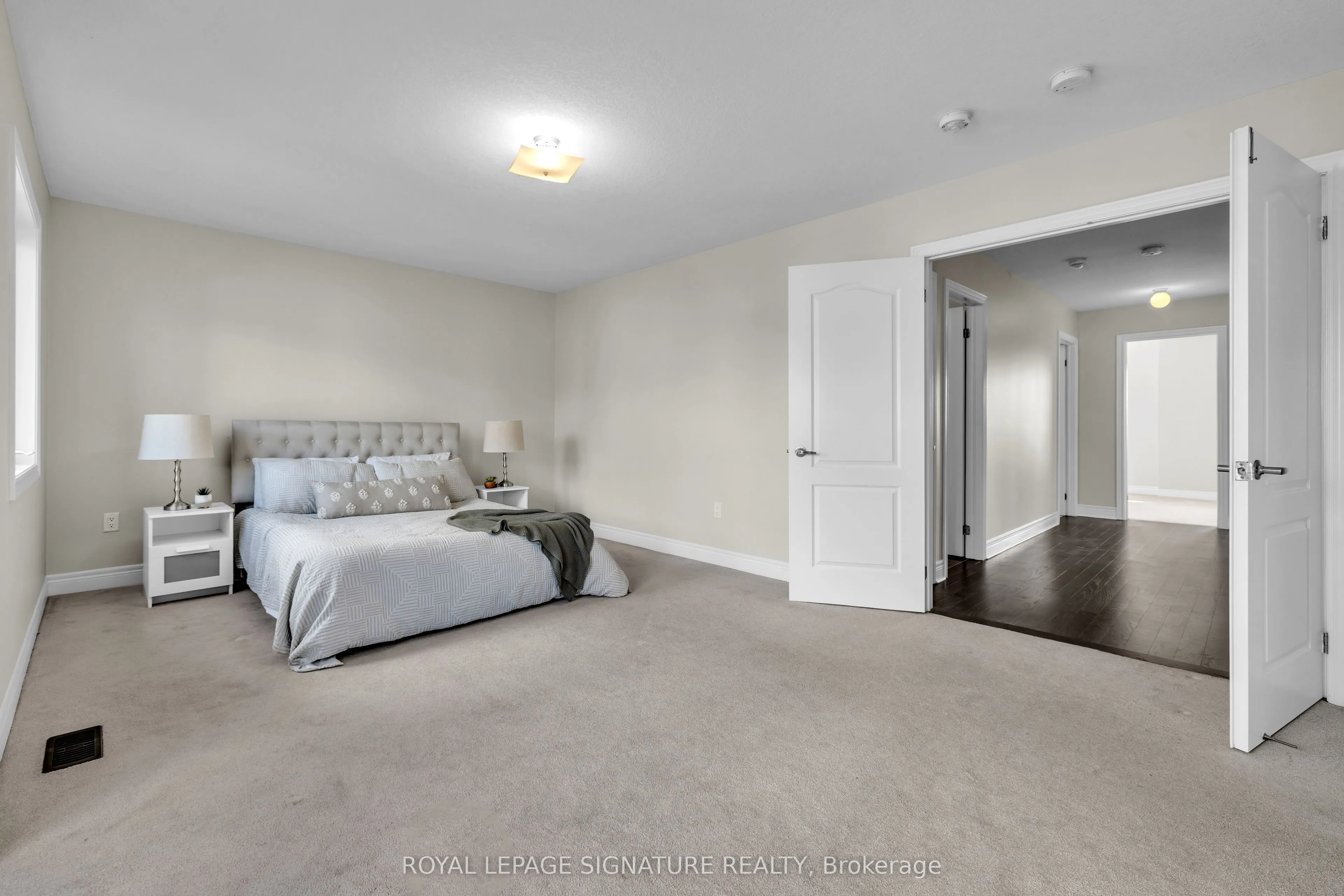 1089 Upper Thames Drive