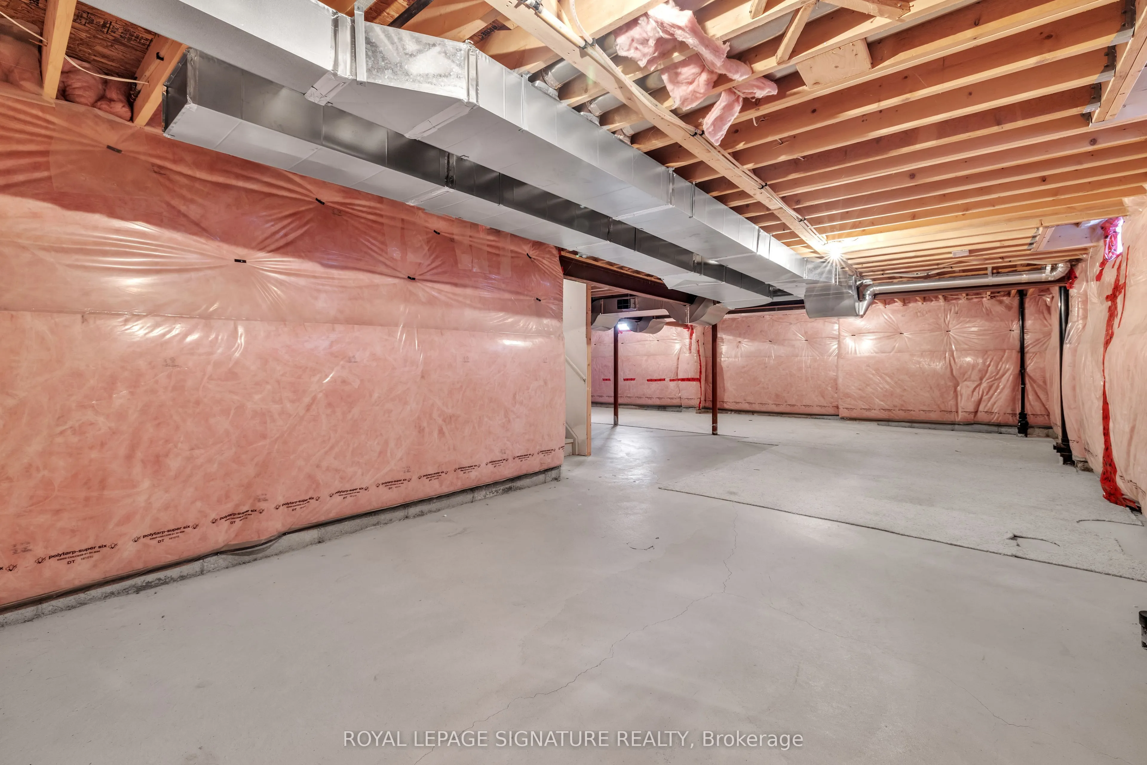 1089 Upper Thames Drive