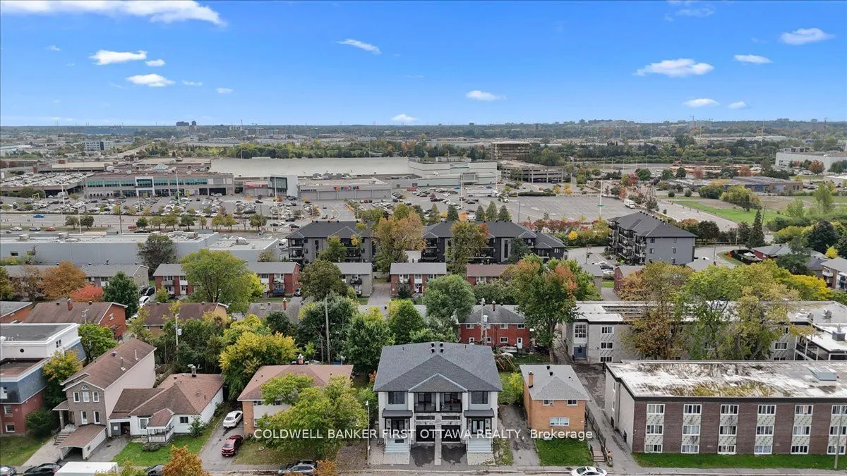 560 QUEEN MARY Street