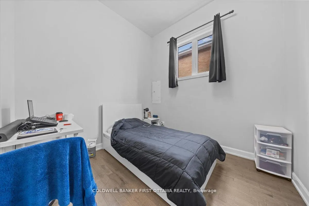 560 QUEEN MARY Street