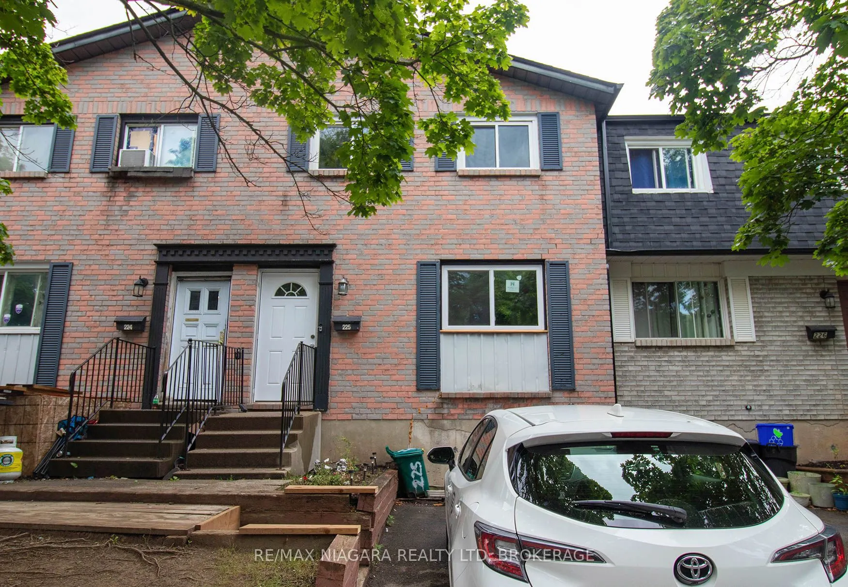 195 Denistoun Street, #225