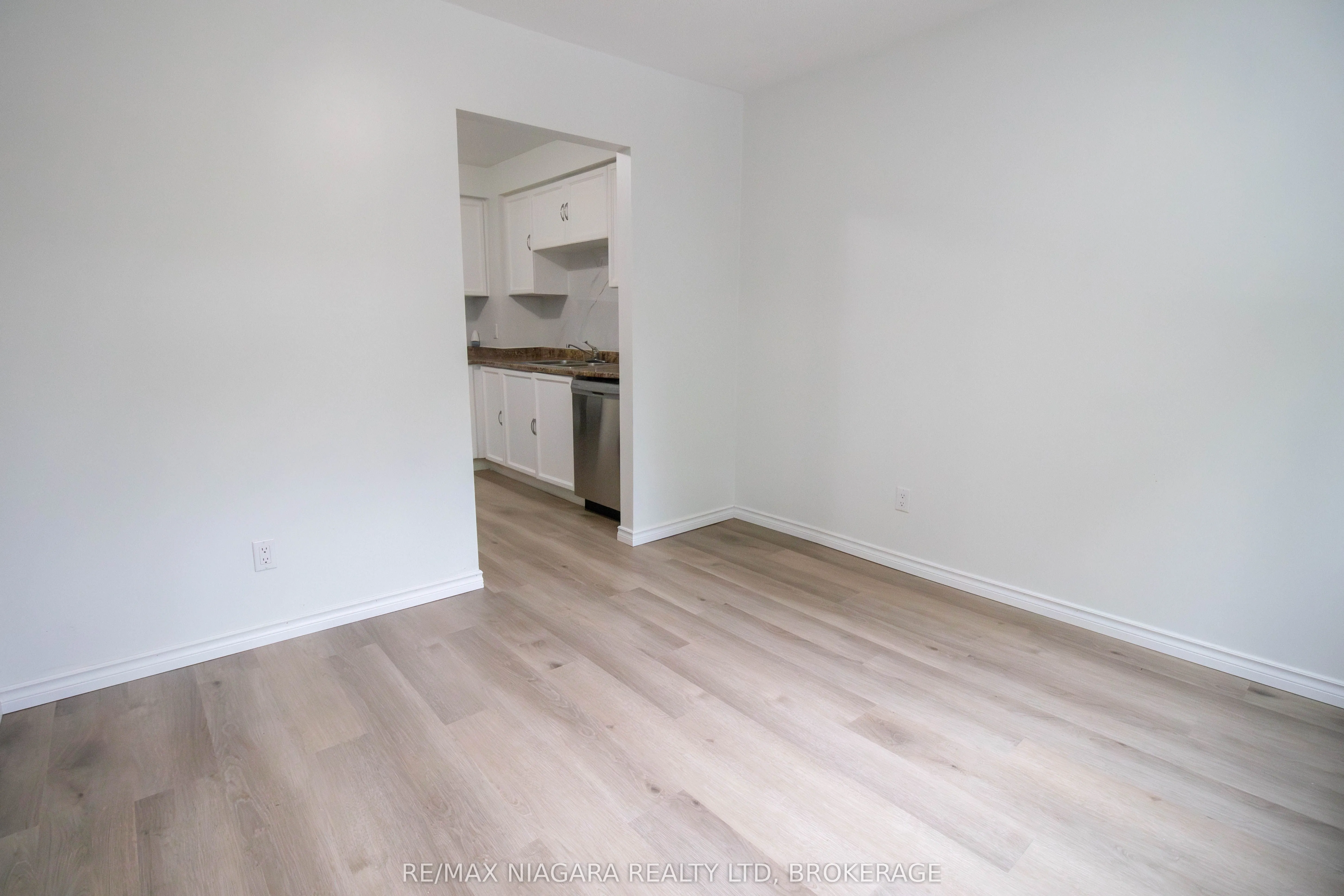 195 Denistoun Street, #225