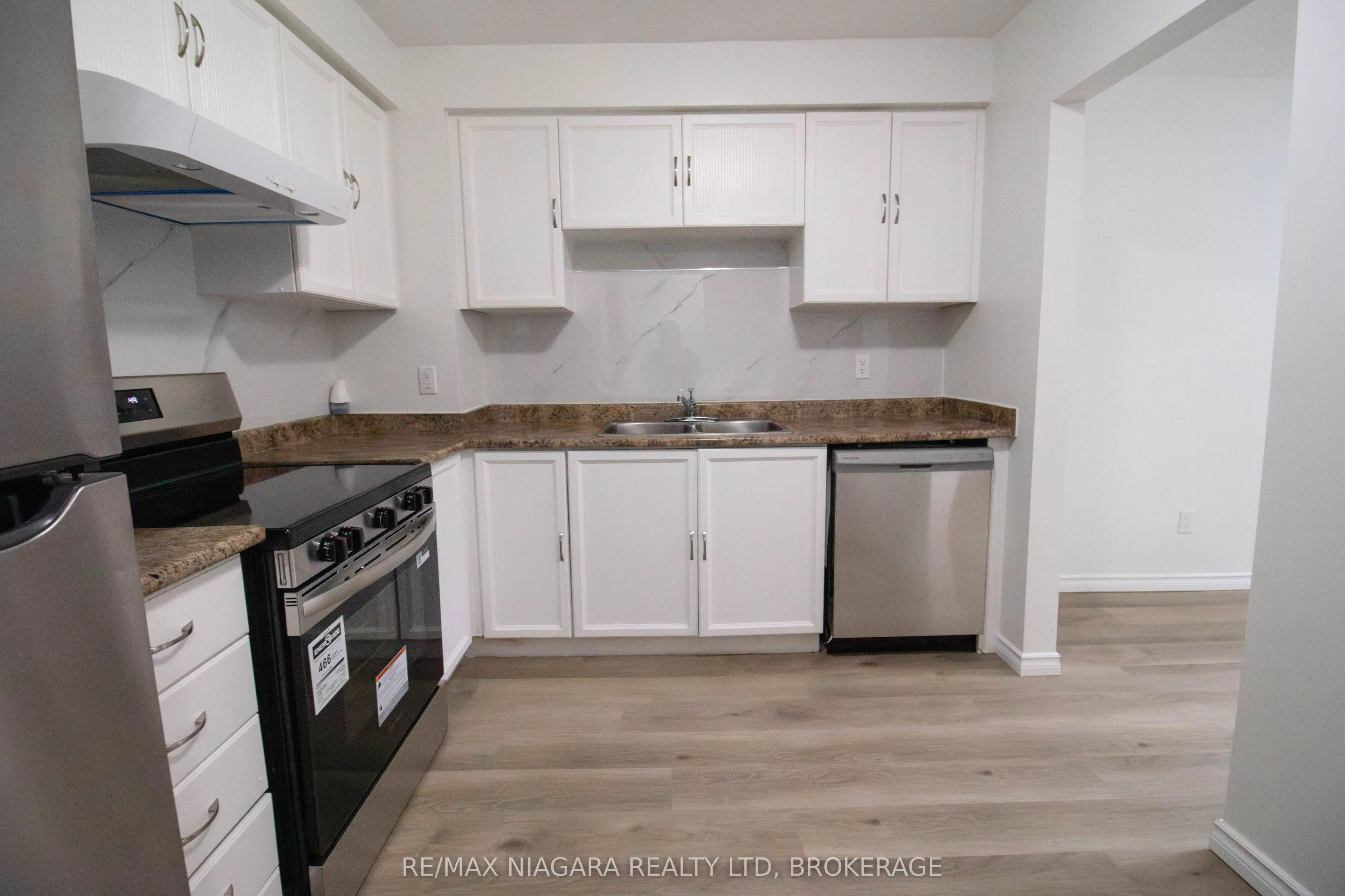 195 Denistoun Street, #225