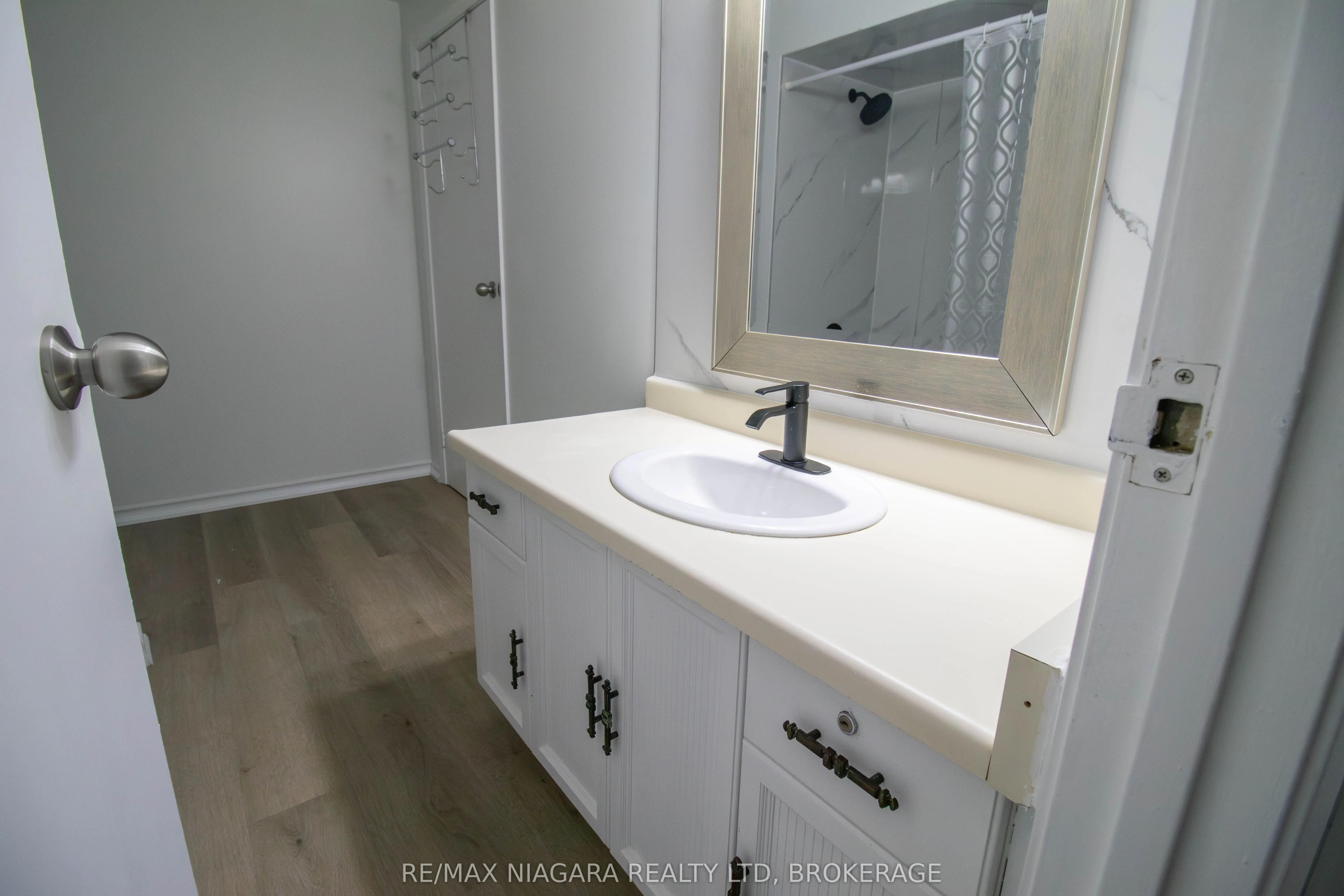 195 Denistoun Street, #225