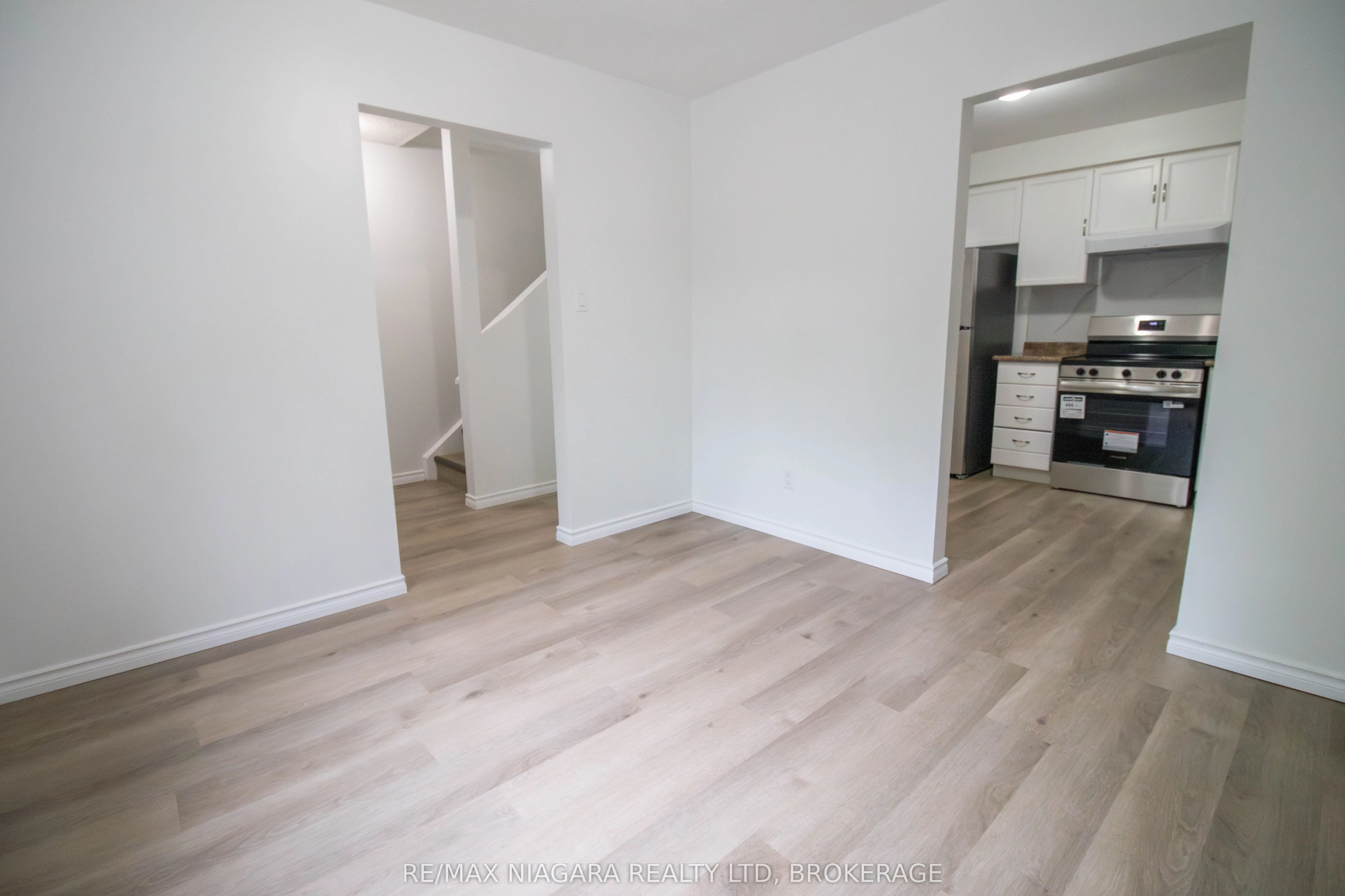 195 Denistoun Street, #225