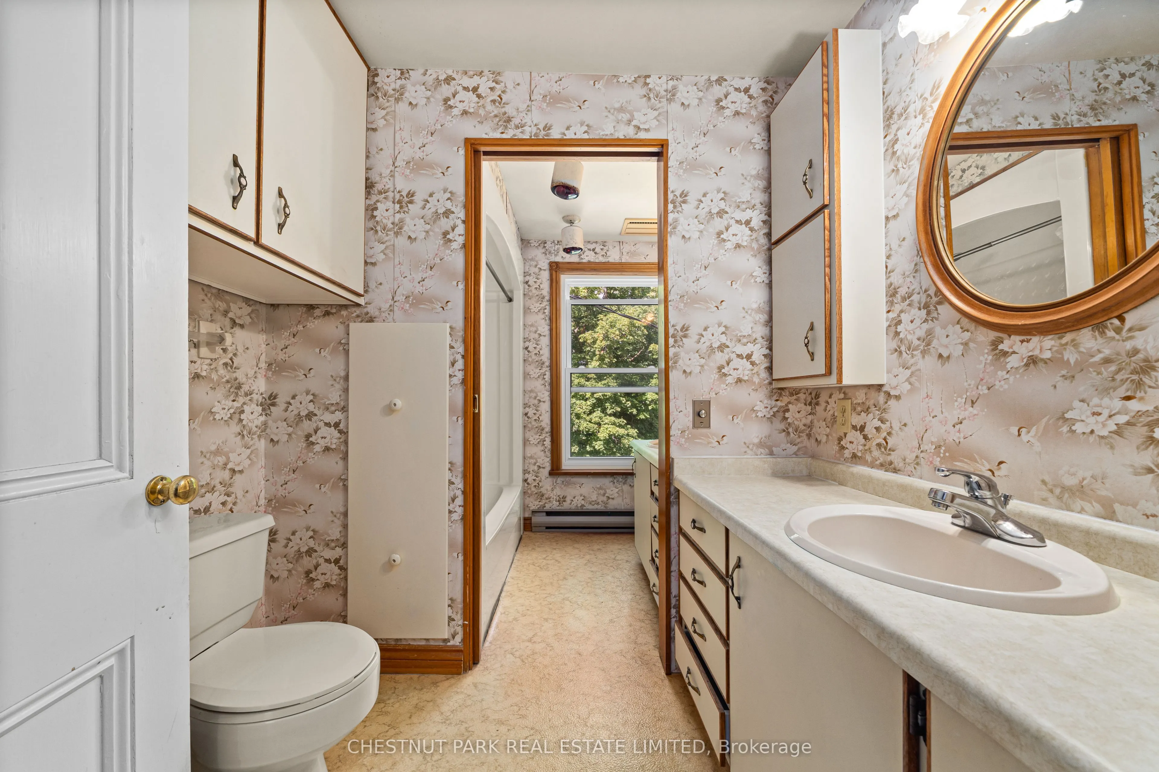 385 Bloomfield Main Street