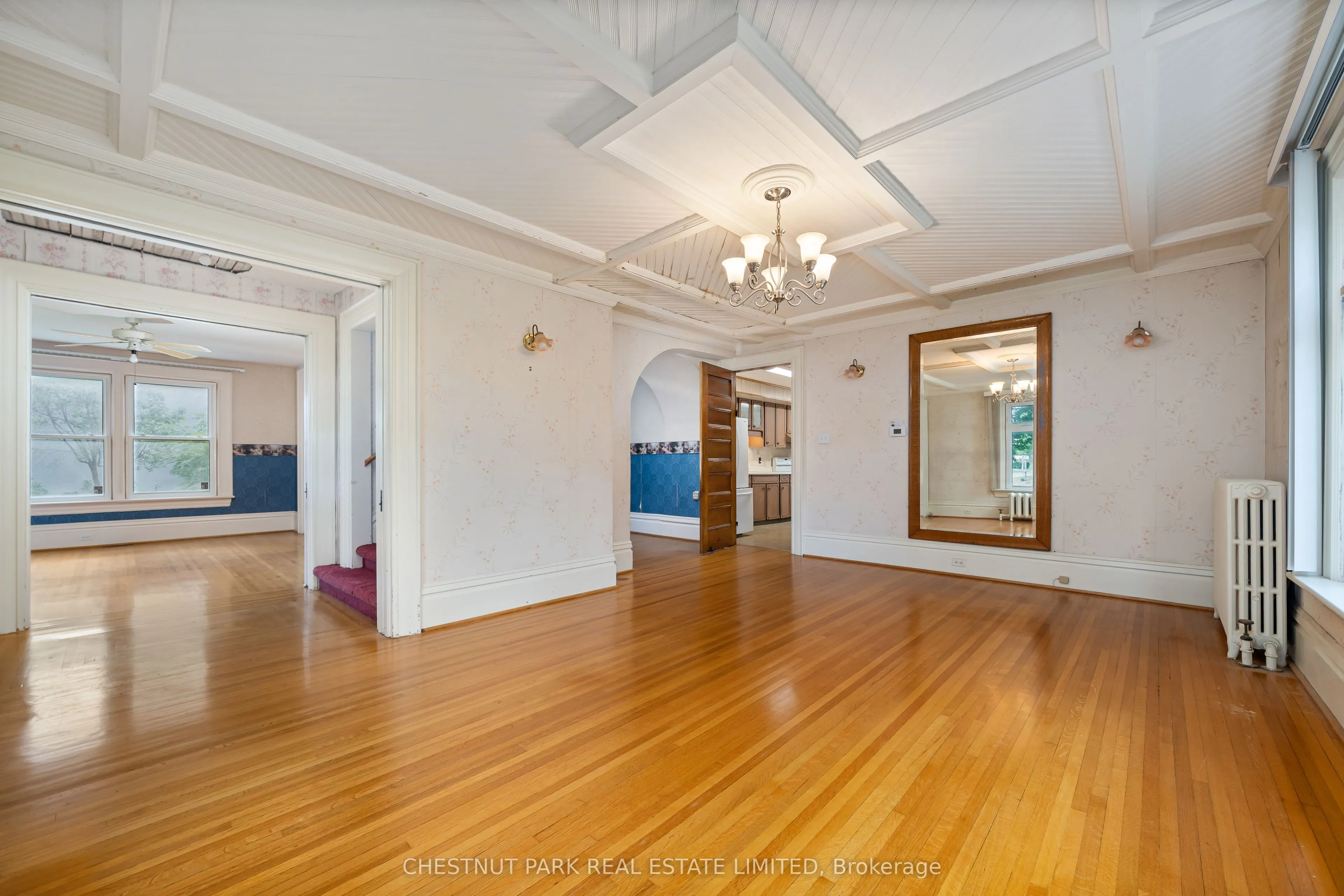 385 Bloomfield Main Street