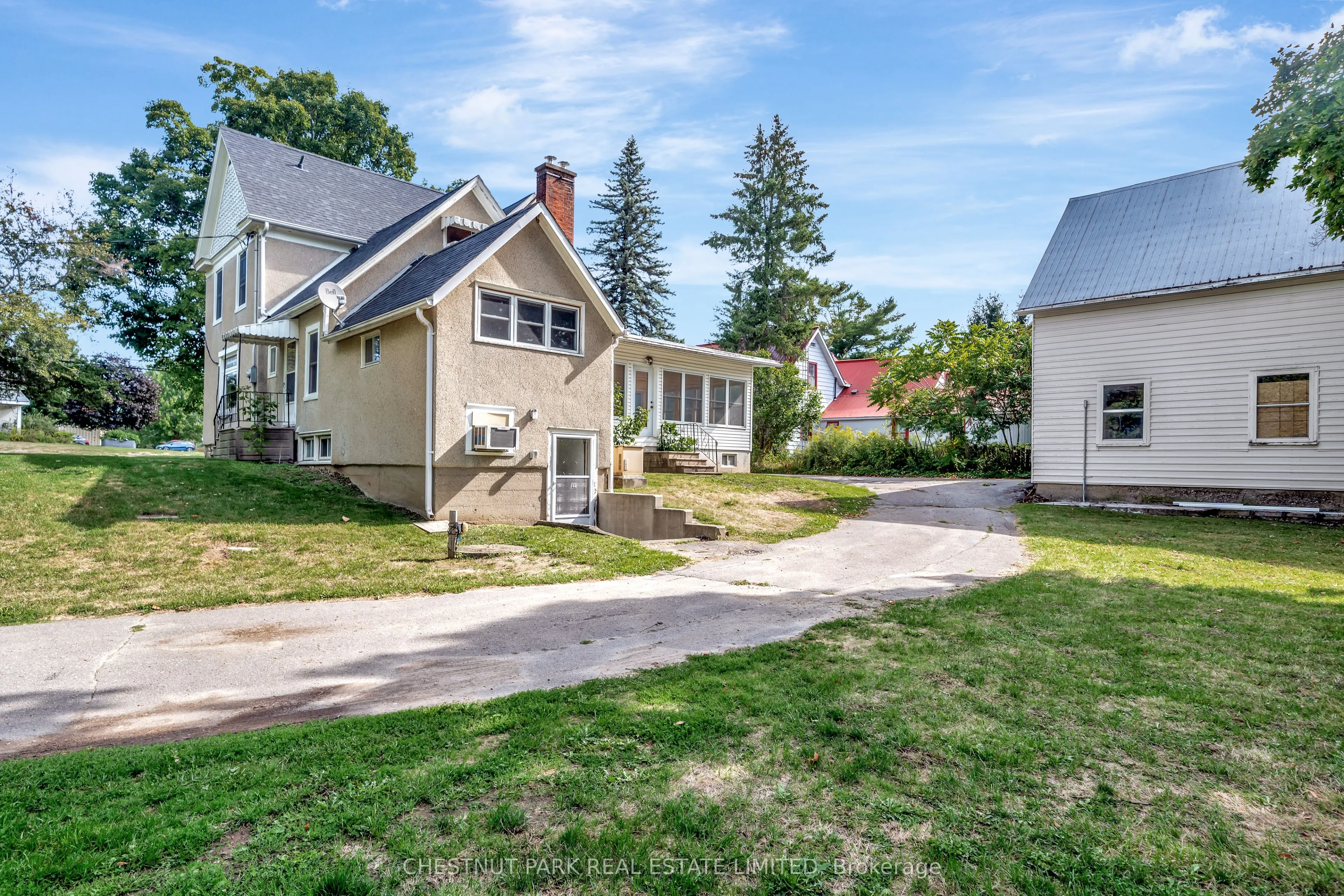 385 Bloomfield Main Street