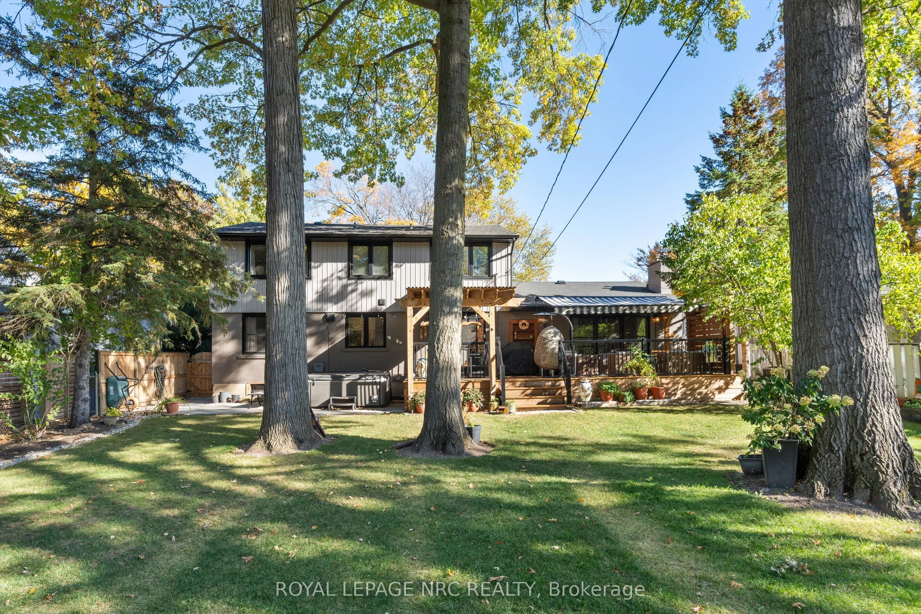 16 Briarfield Crescent