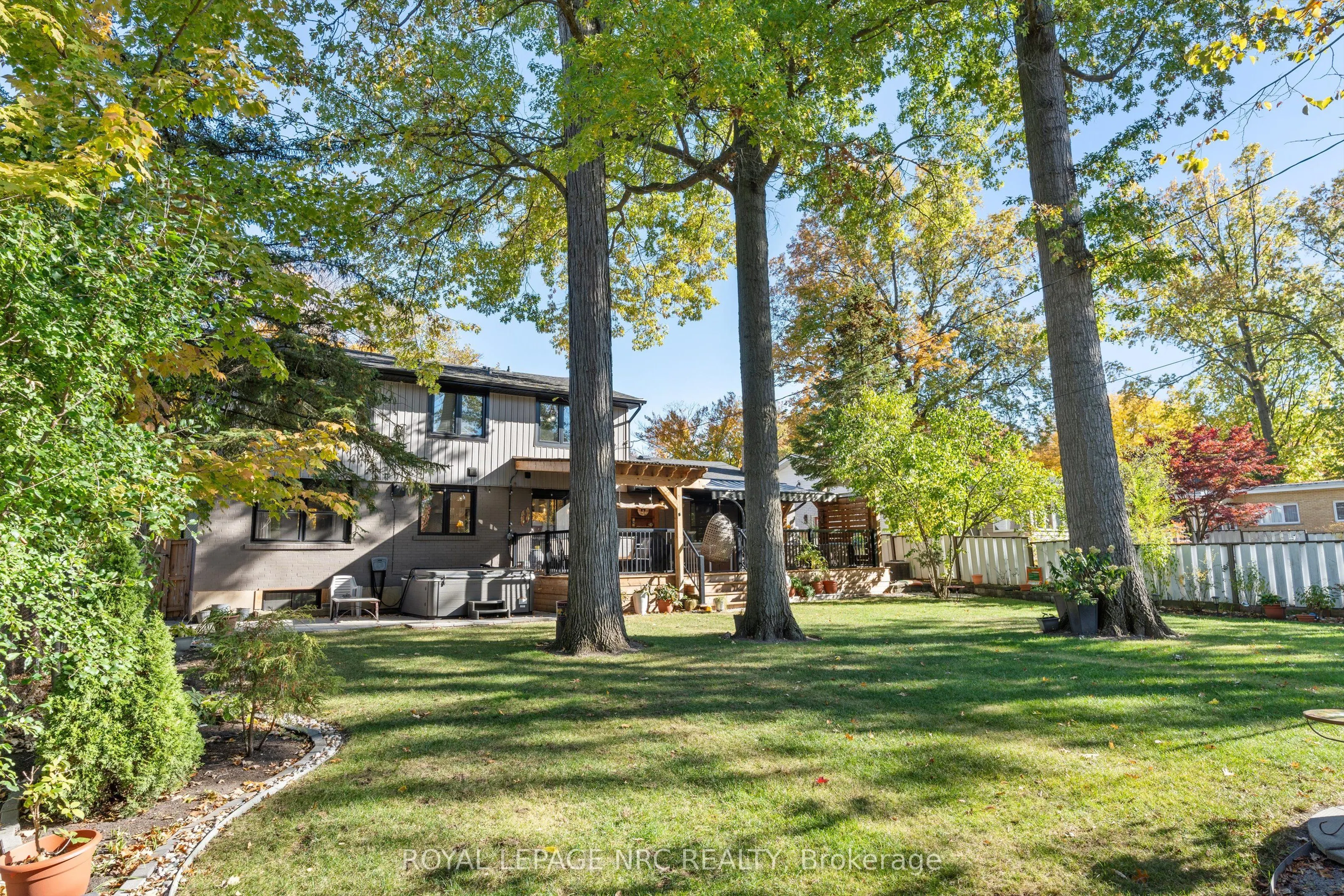 16 Briarfield Crescent