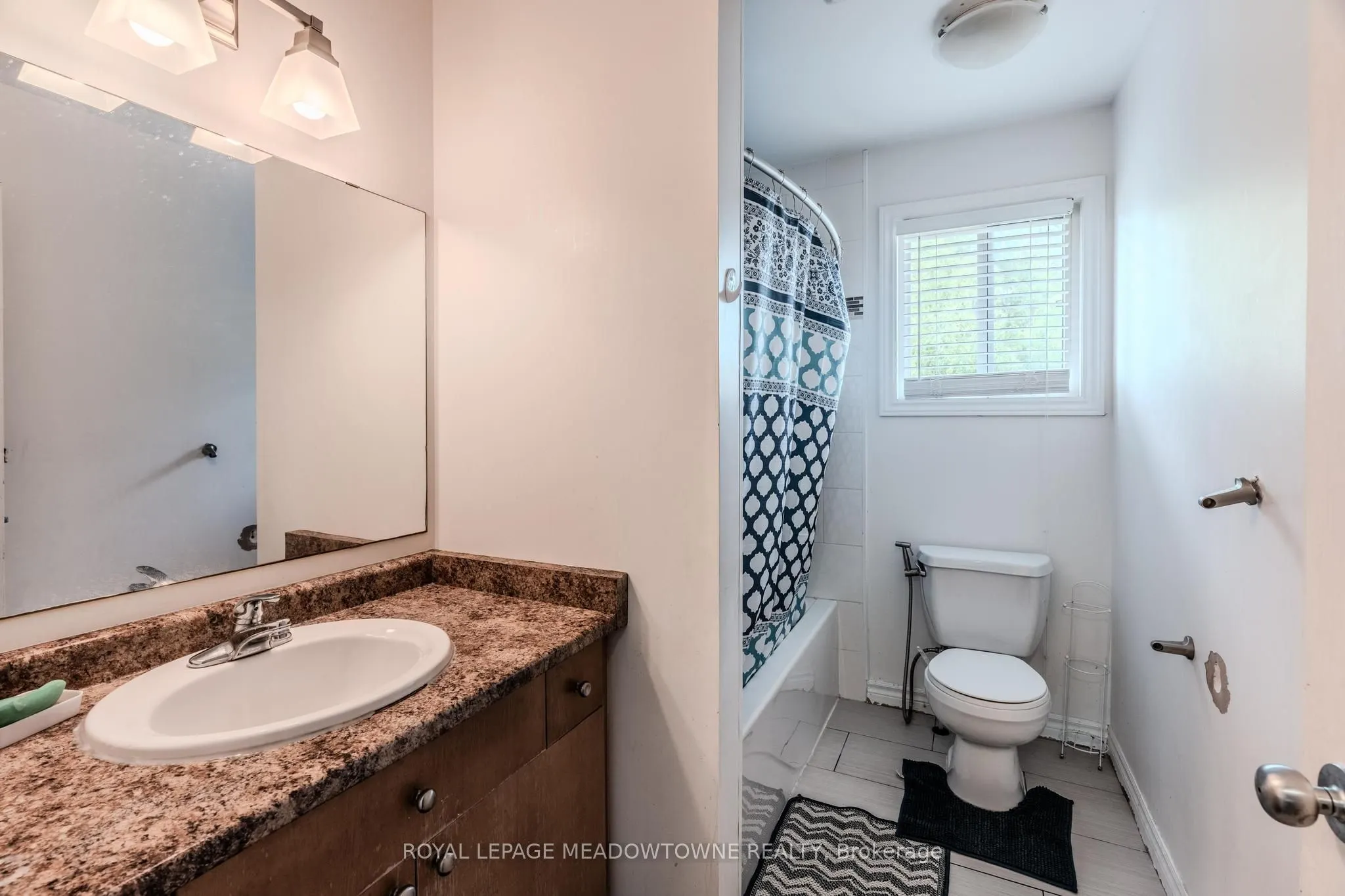 893 Bitterbush Crescent