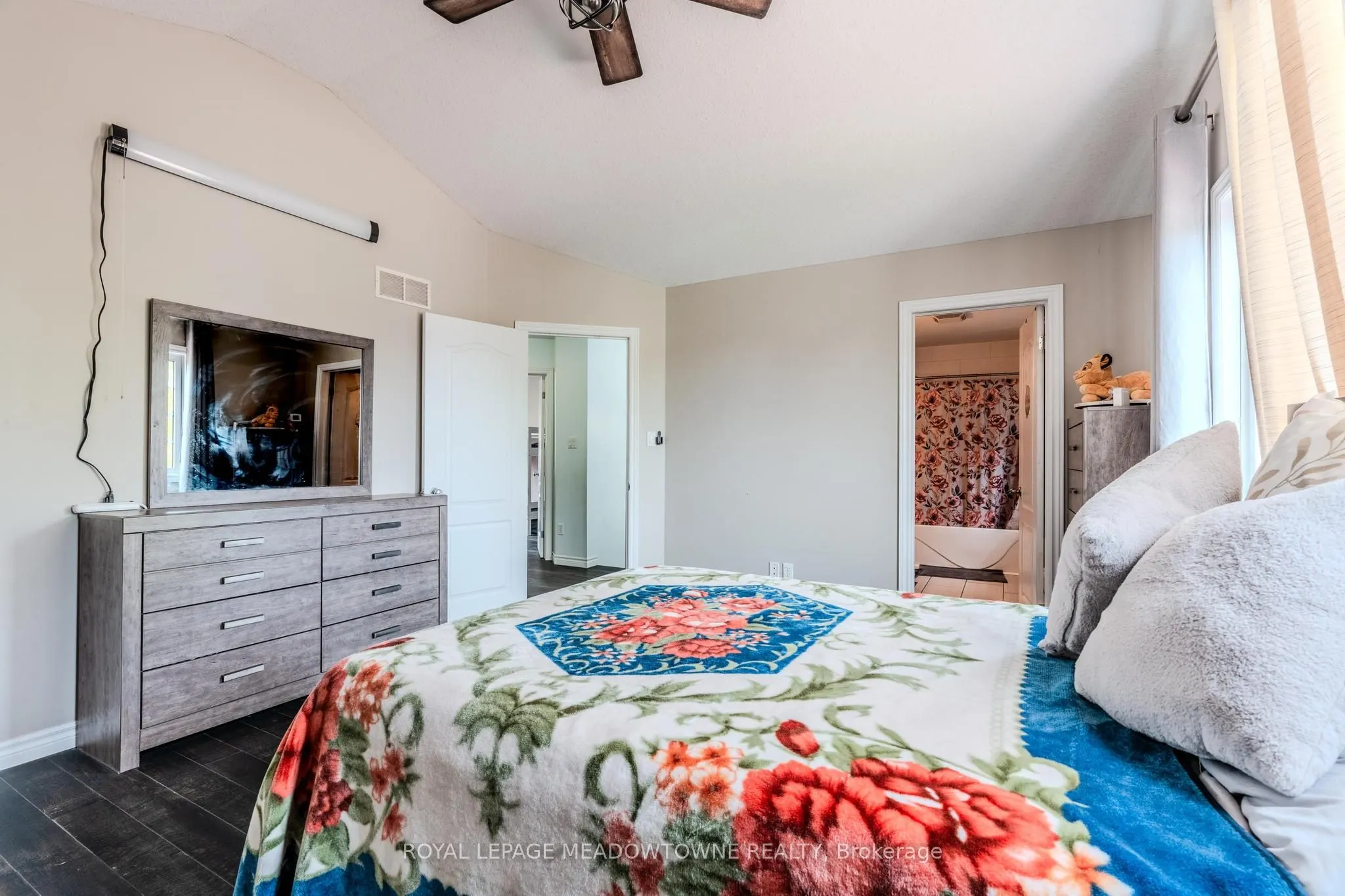 893 Bitterbush Crescent