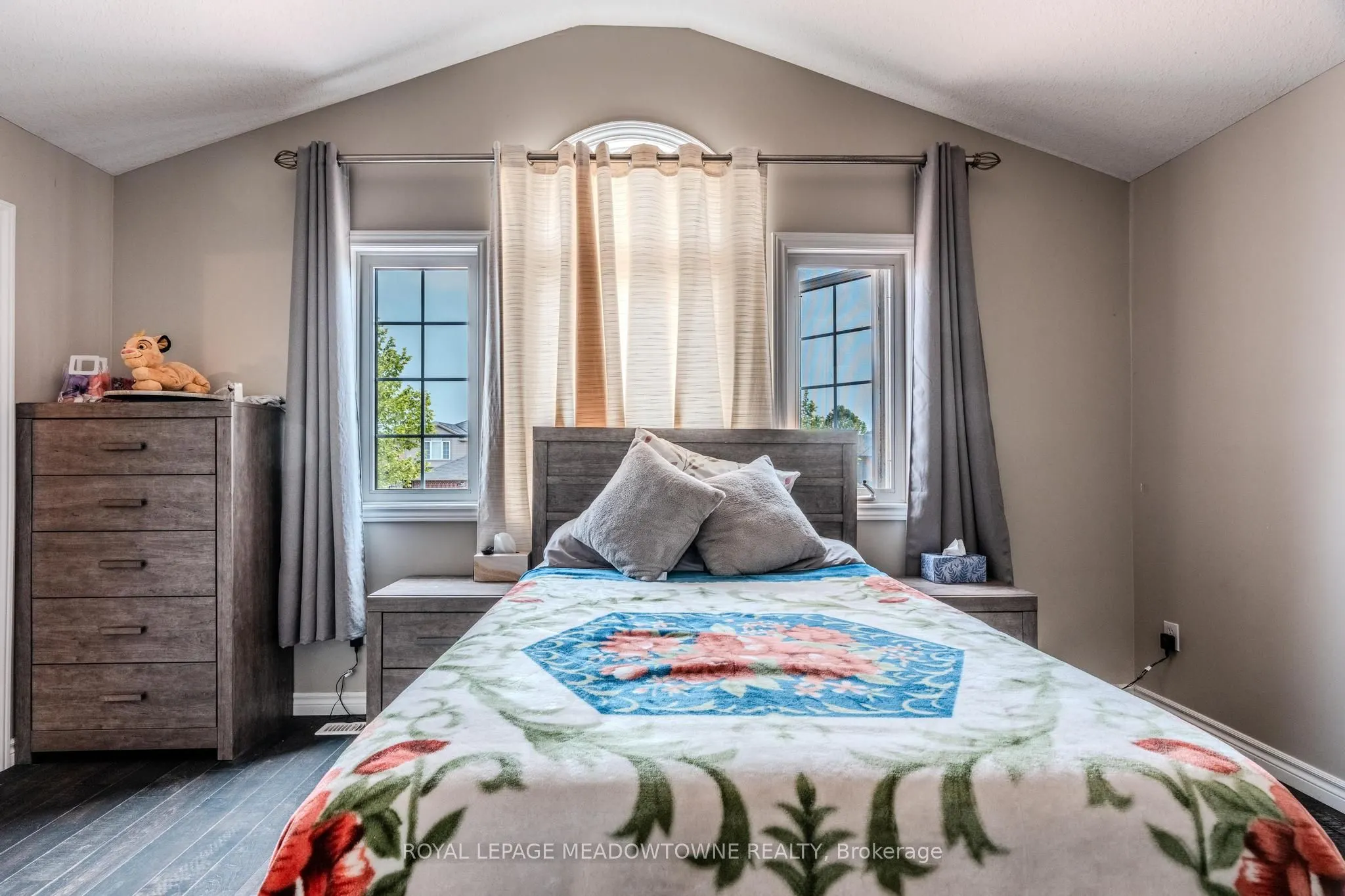 893 Bitterbush Crescent