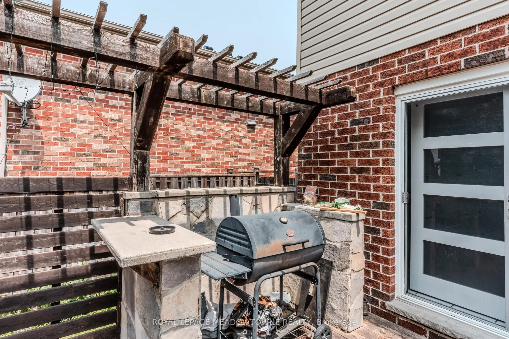 893 Bitterbush Crescent