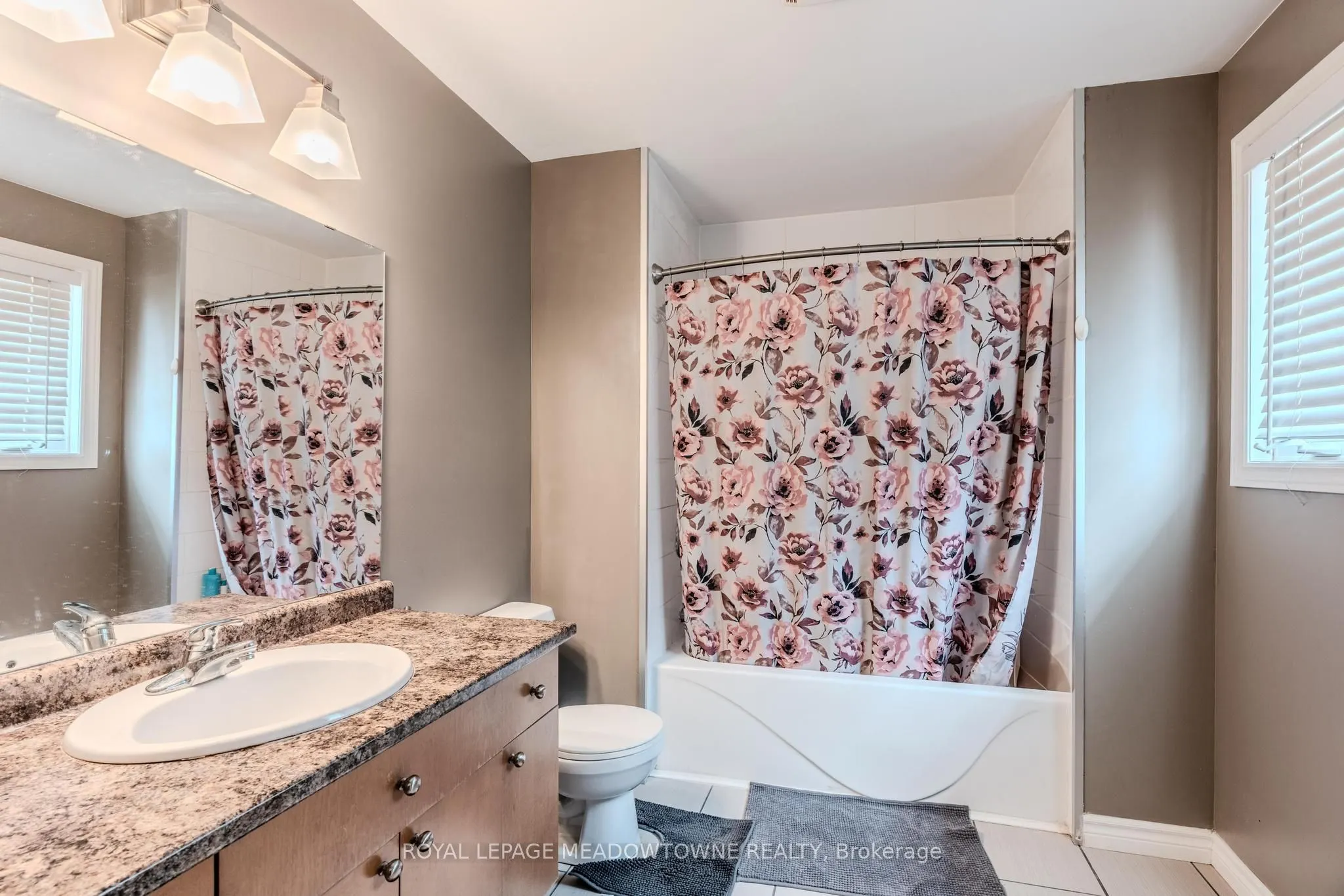 893 Bitterbush Crescent