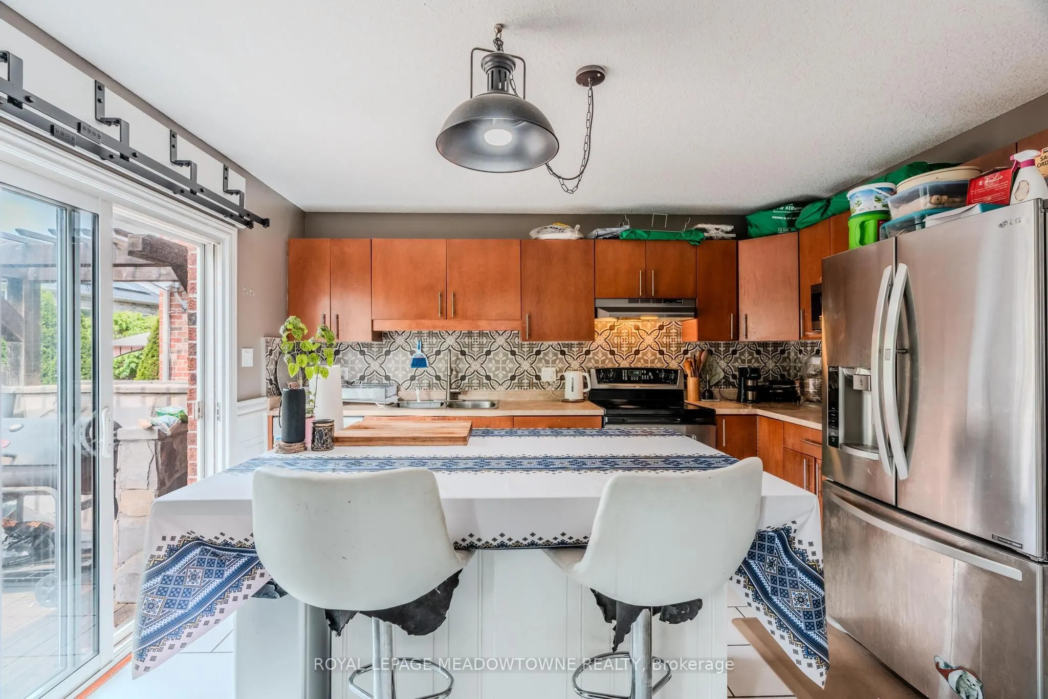 893 Bitterbush Crescent