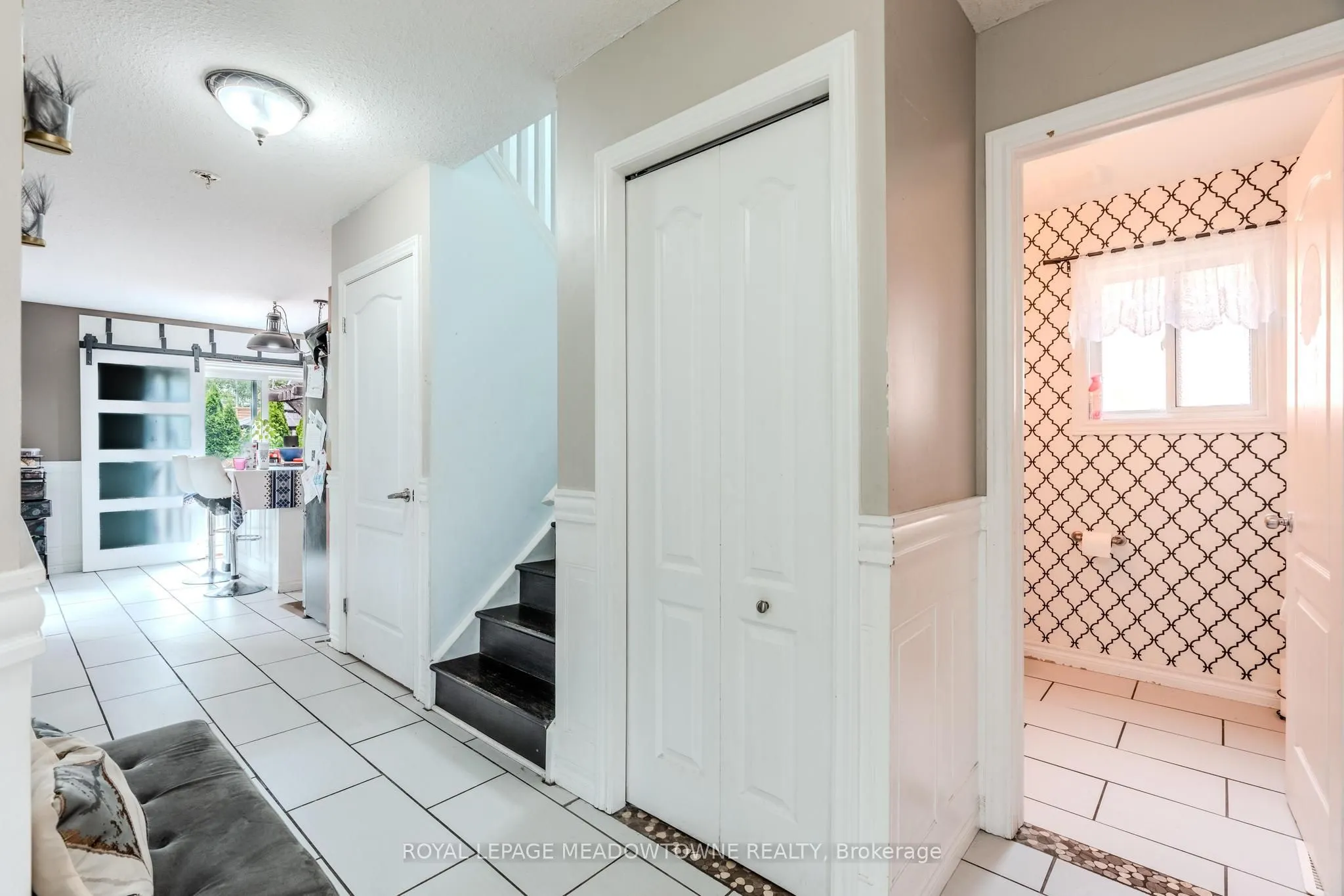 893 Bitterbush Crescent