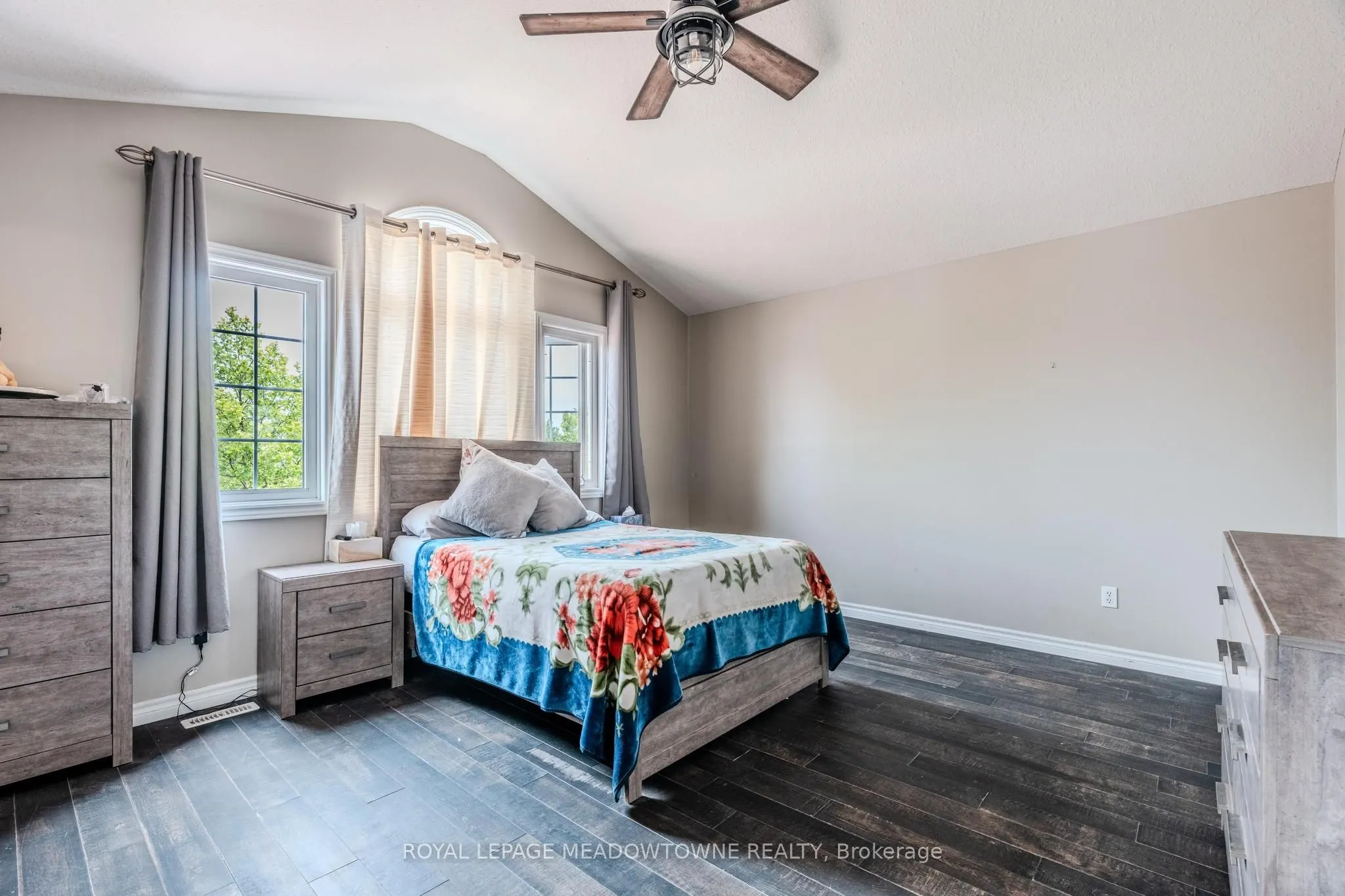 893 Bitterbush Crescent