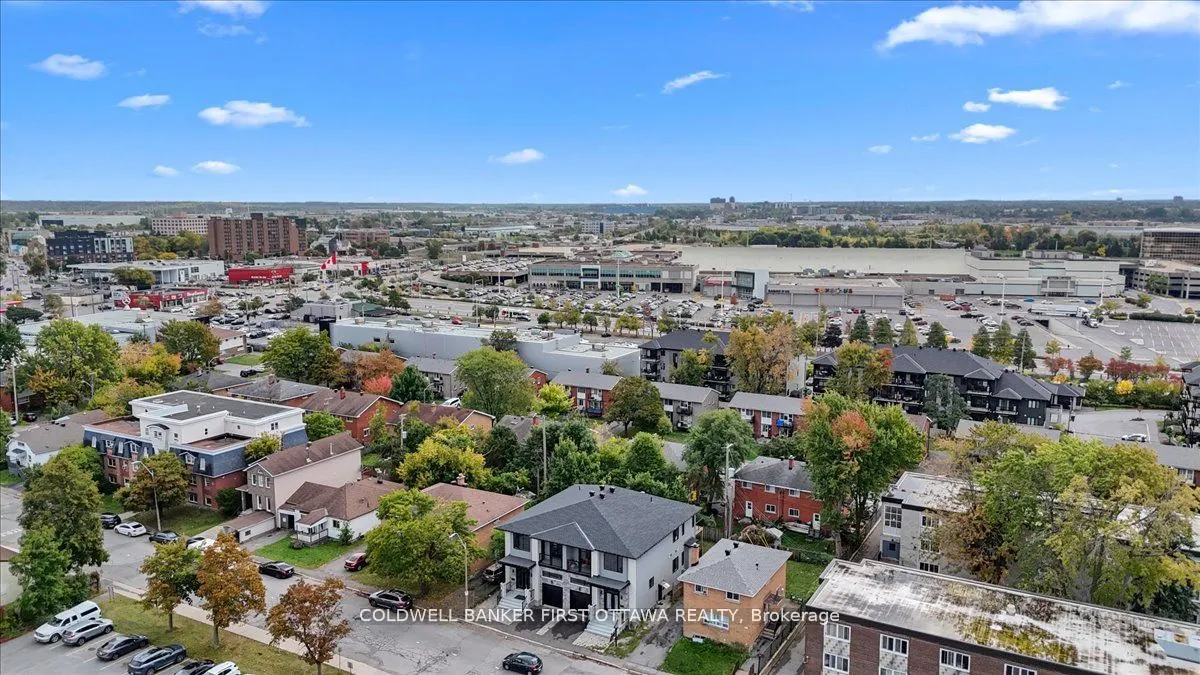 560 QUEEN MARY Street