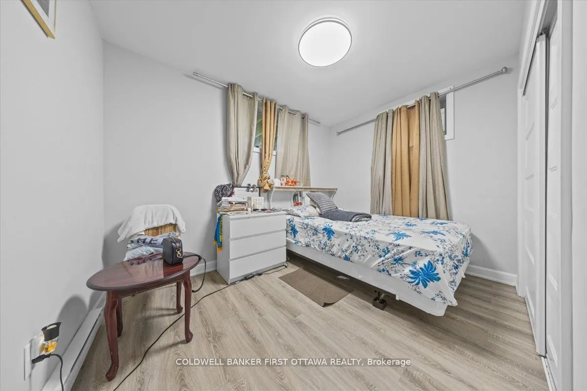 560 QUEEN MARY Street