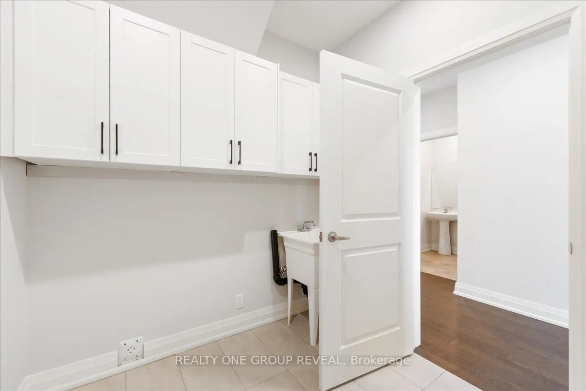 1054 Rippingale Trail