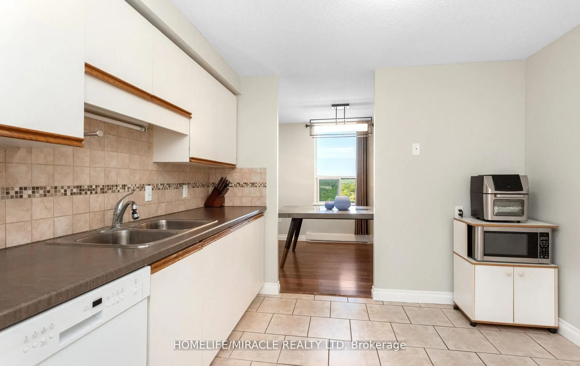 35 Green Valley Drive, #1705