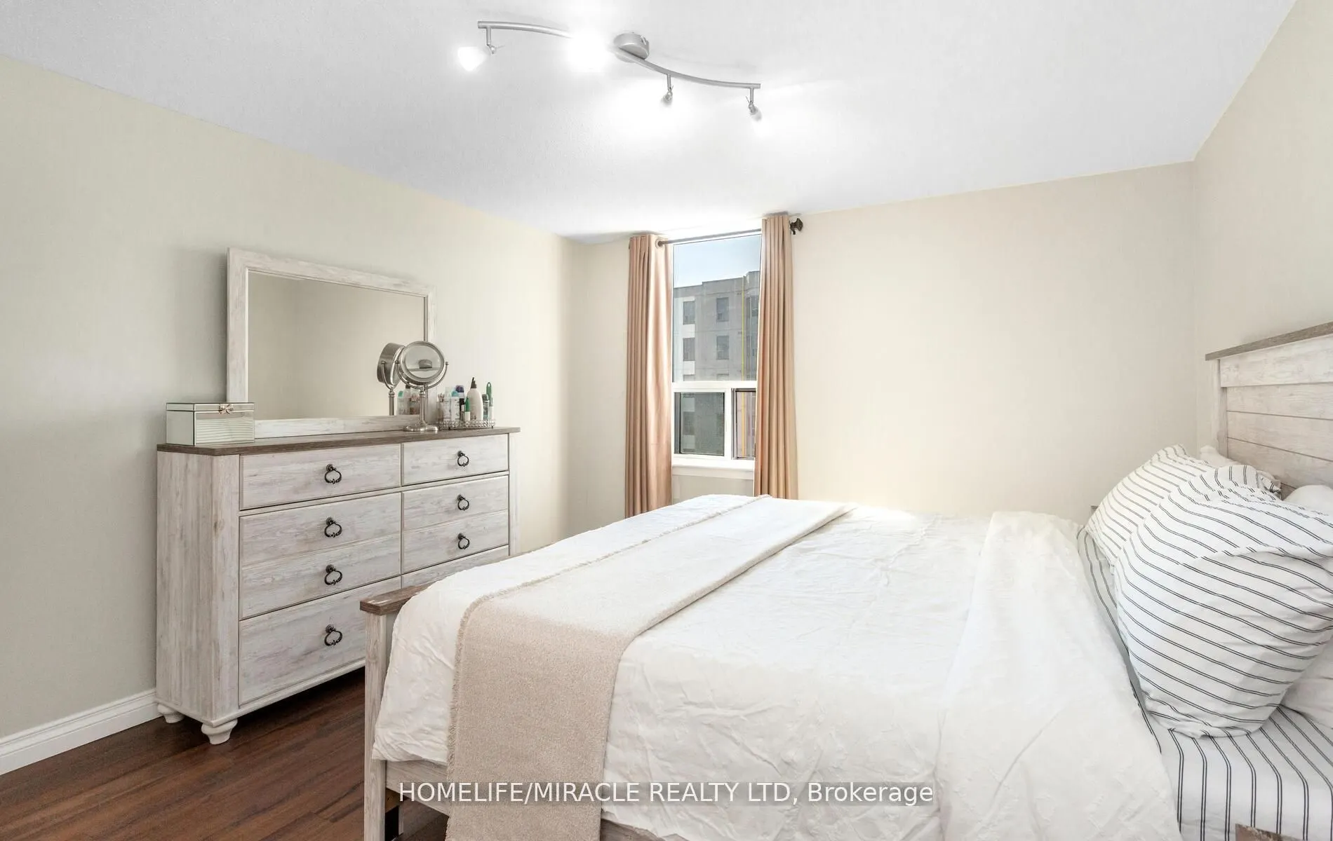 35 Green Valley Drive, #1705