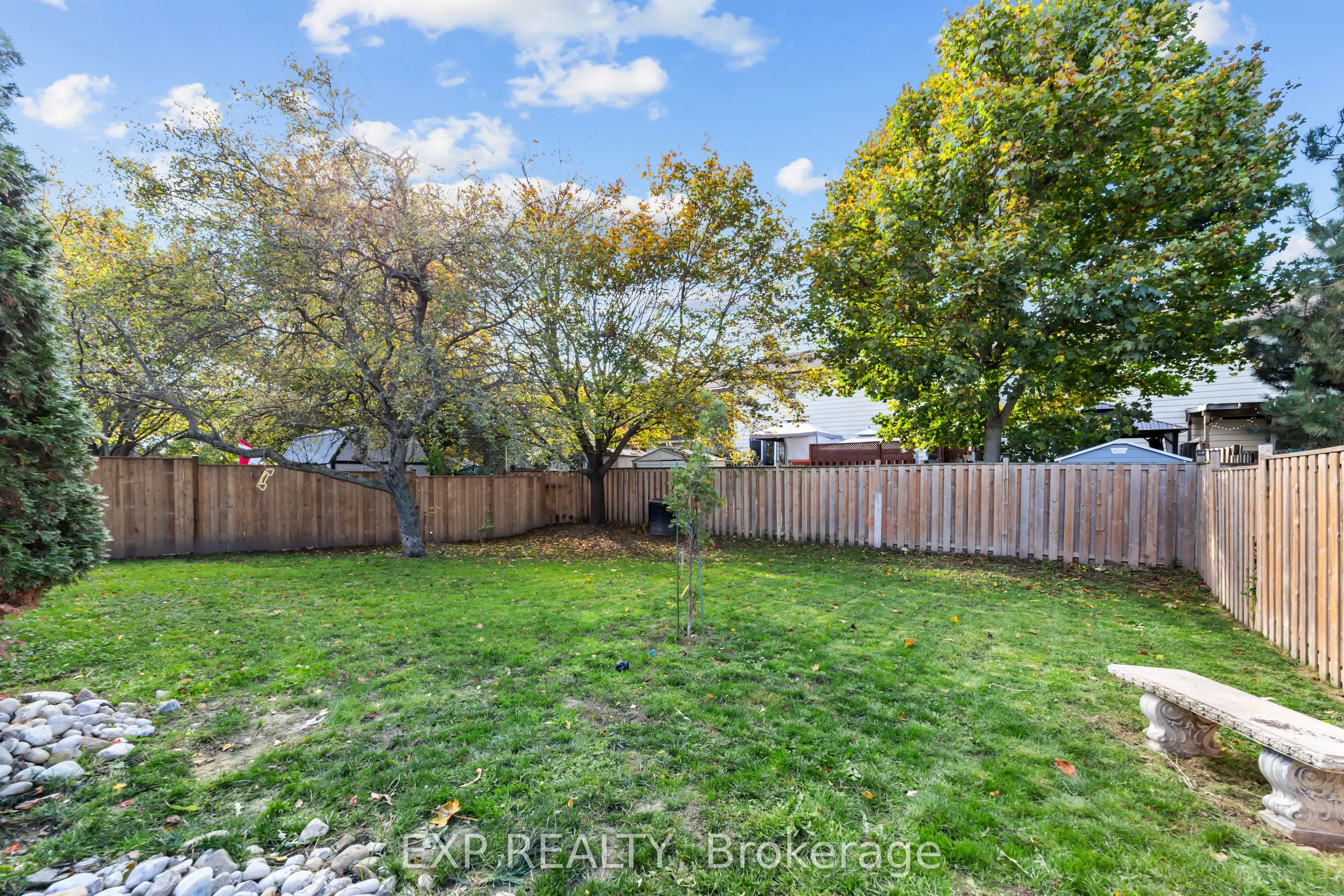 29 Dunsford Crescent