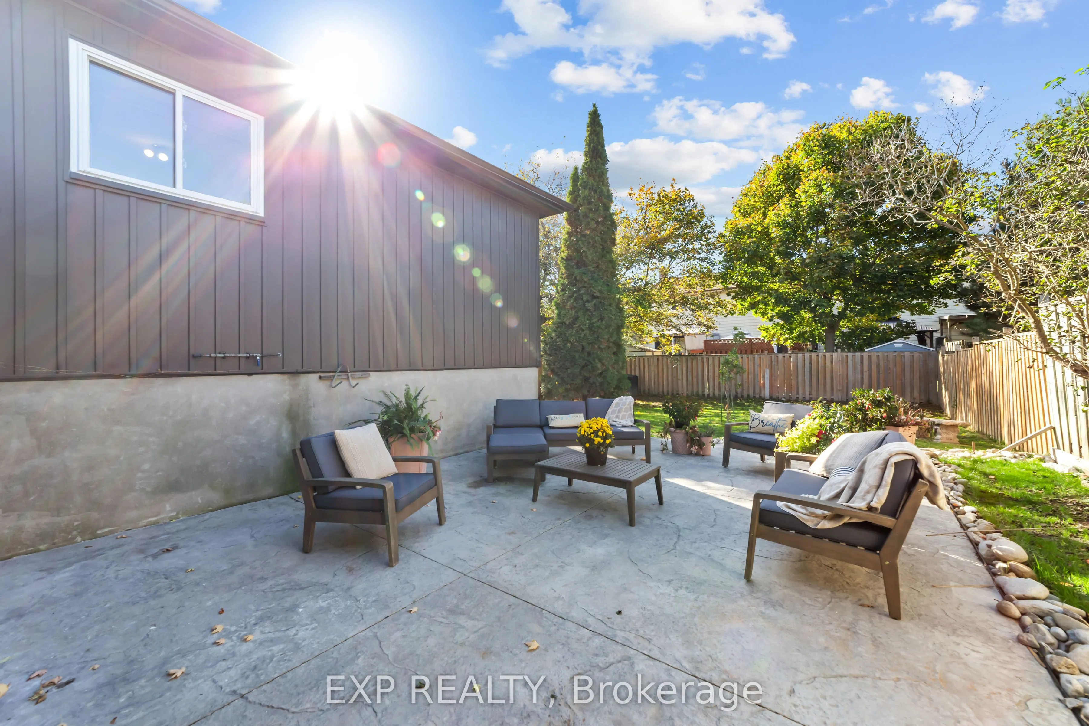 29 Dunsford Crescent