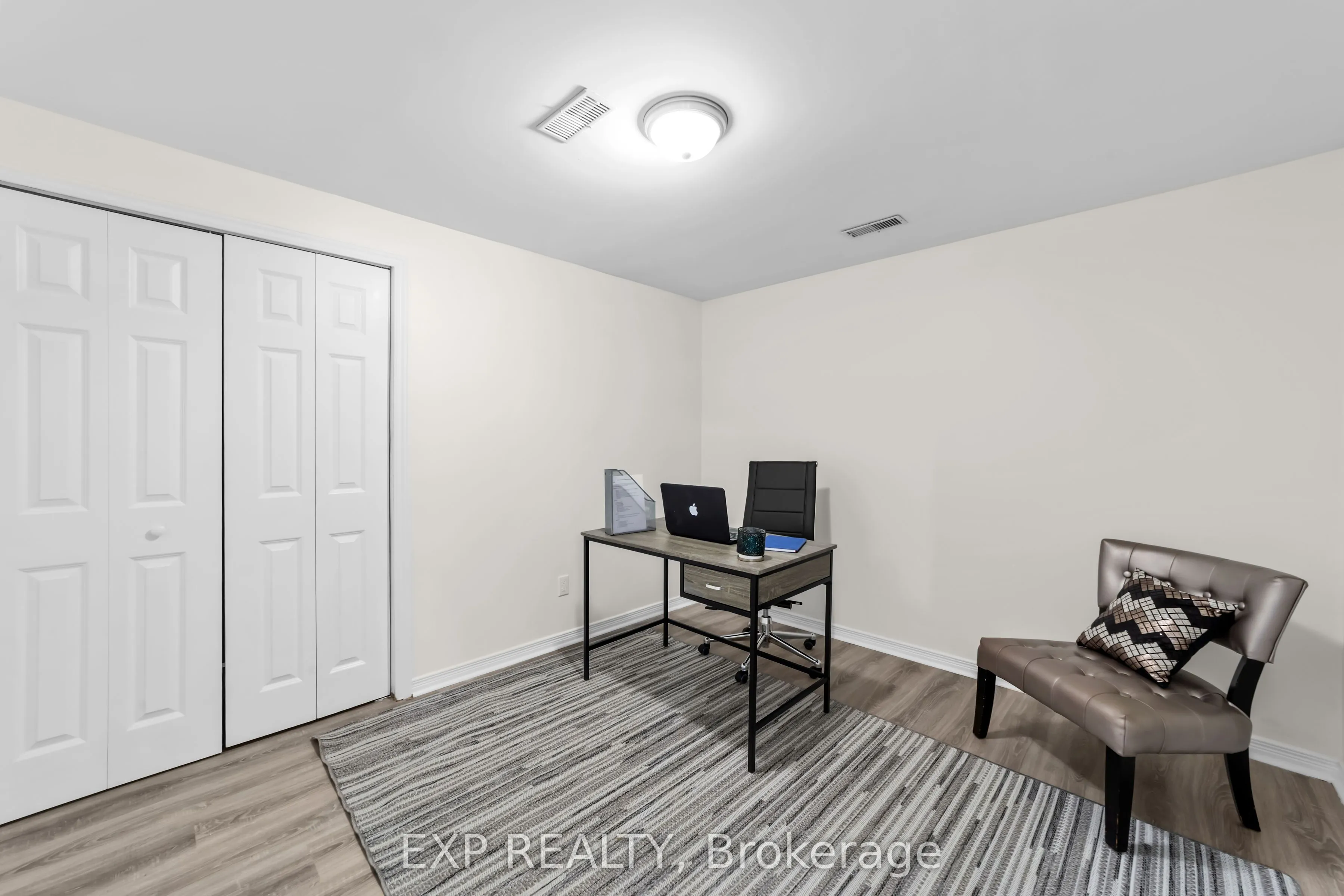 29 Dunsford Crescent