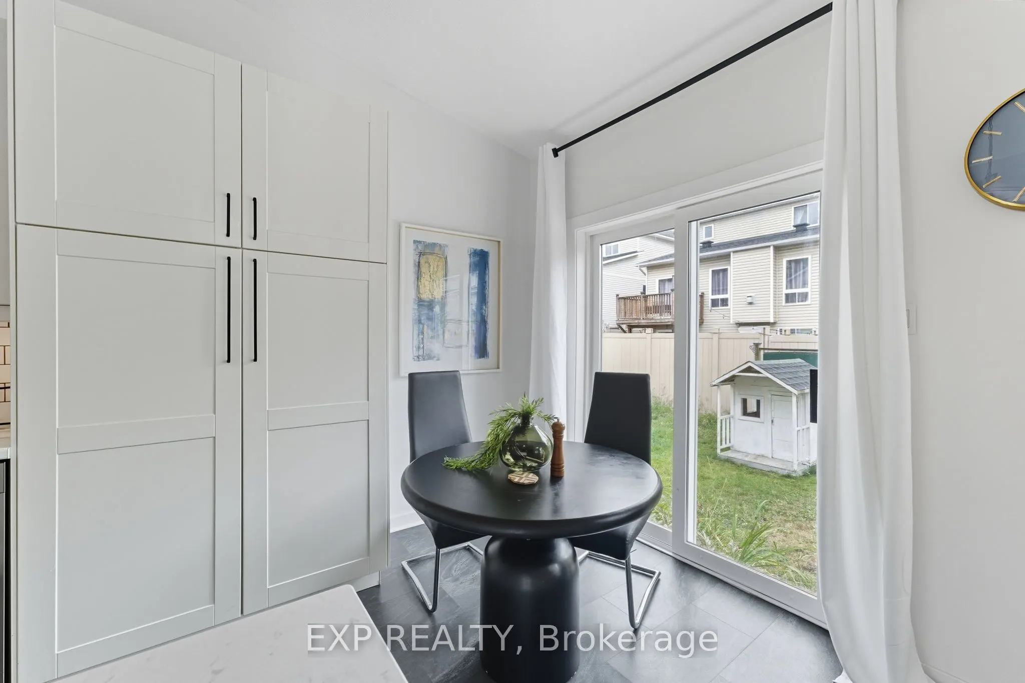 16 North Harrow Drive