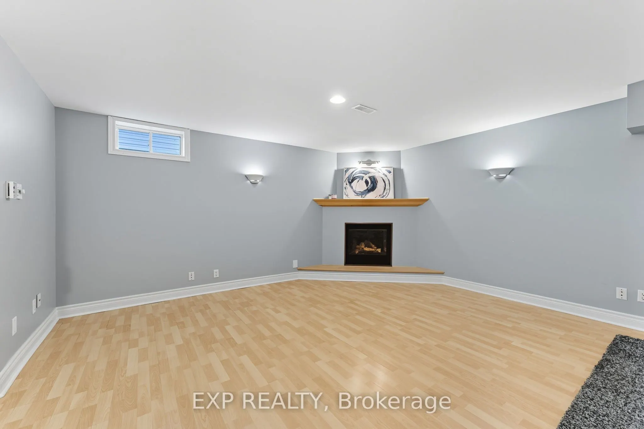 16 North Harrow Drive