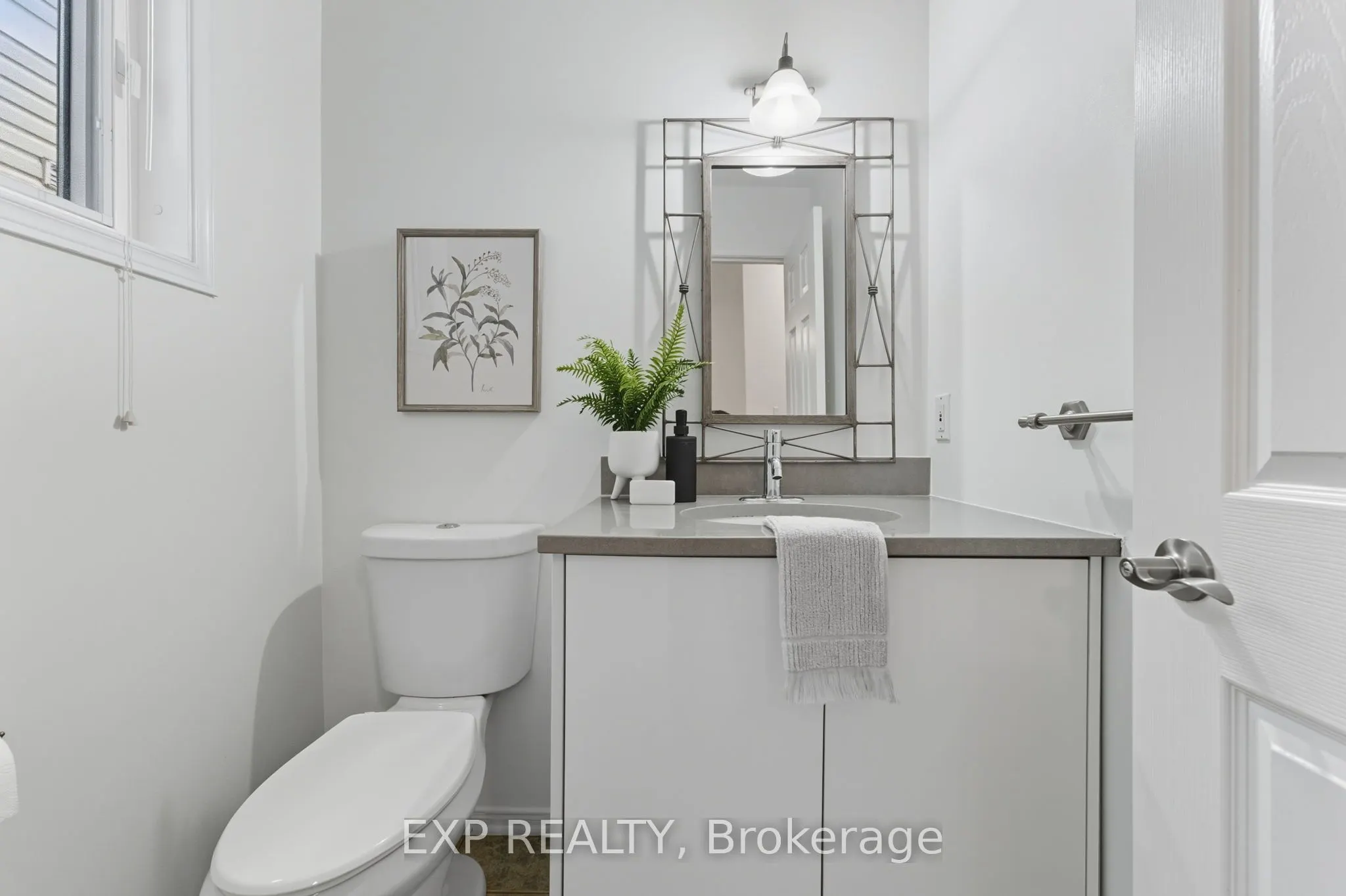 16 North Harrow Drive