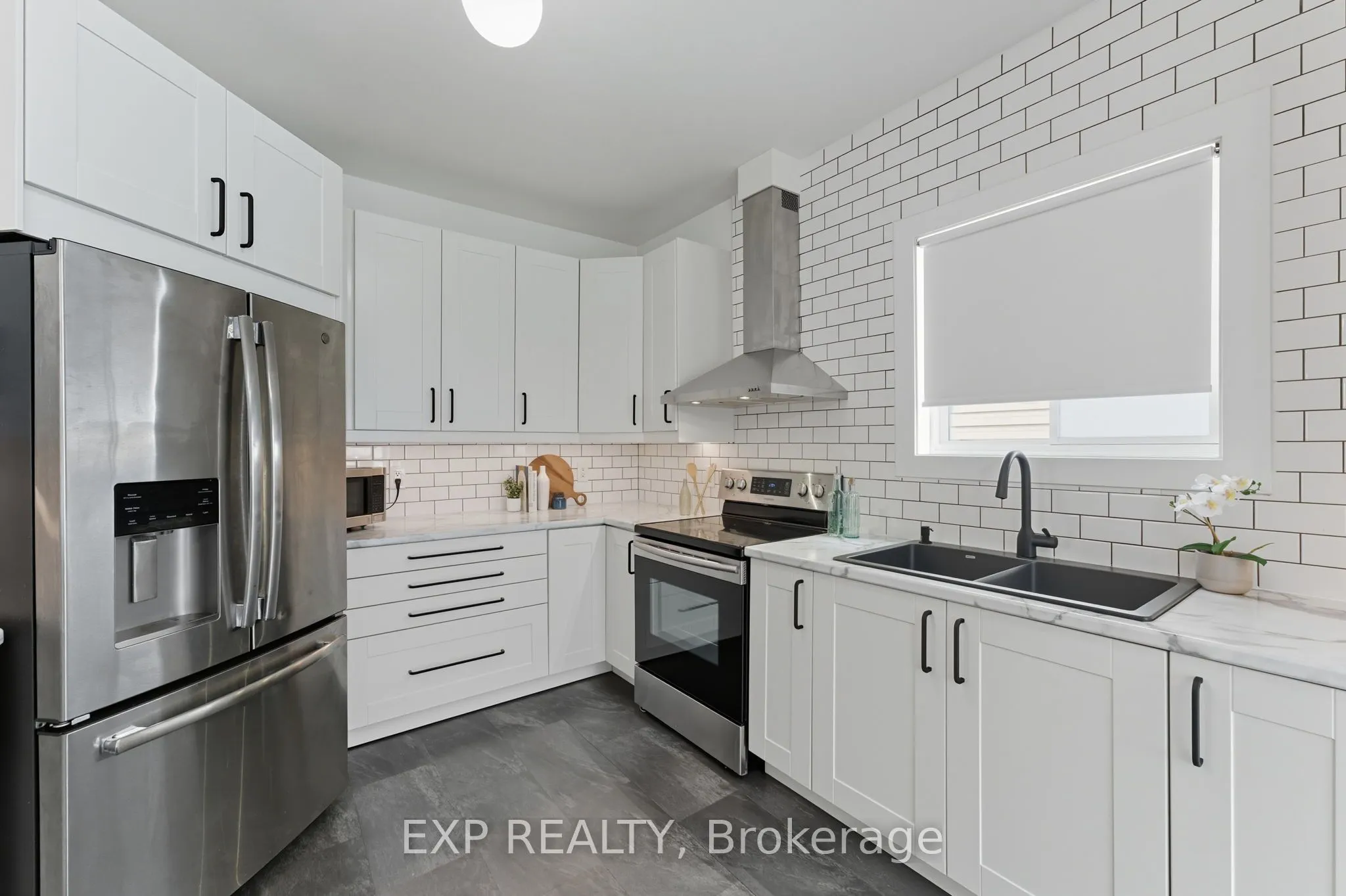 16 North Harrow Drive