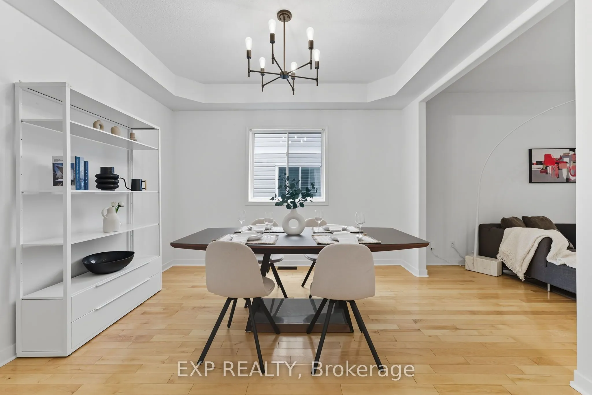 16 North Harrow Drive