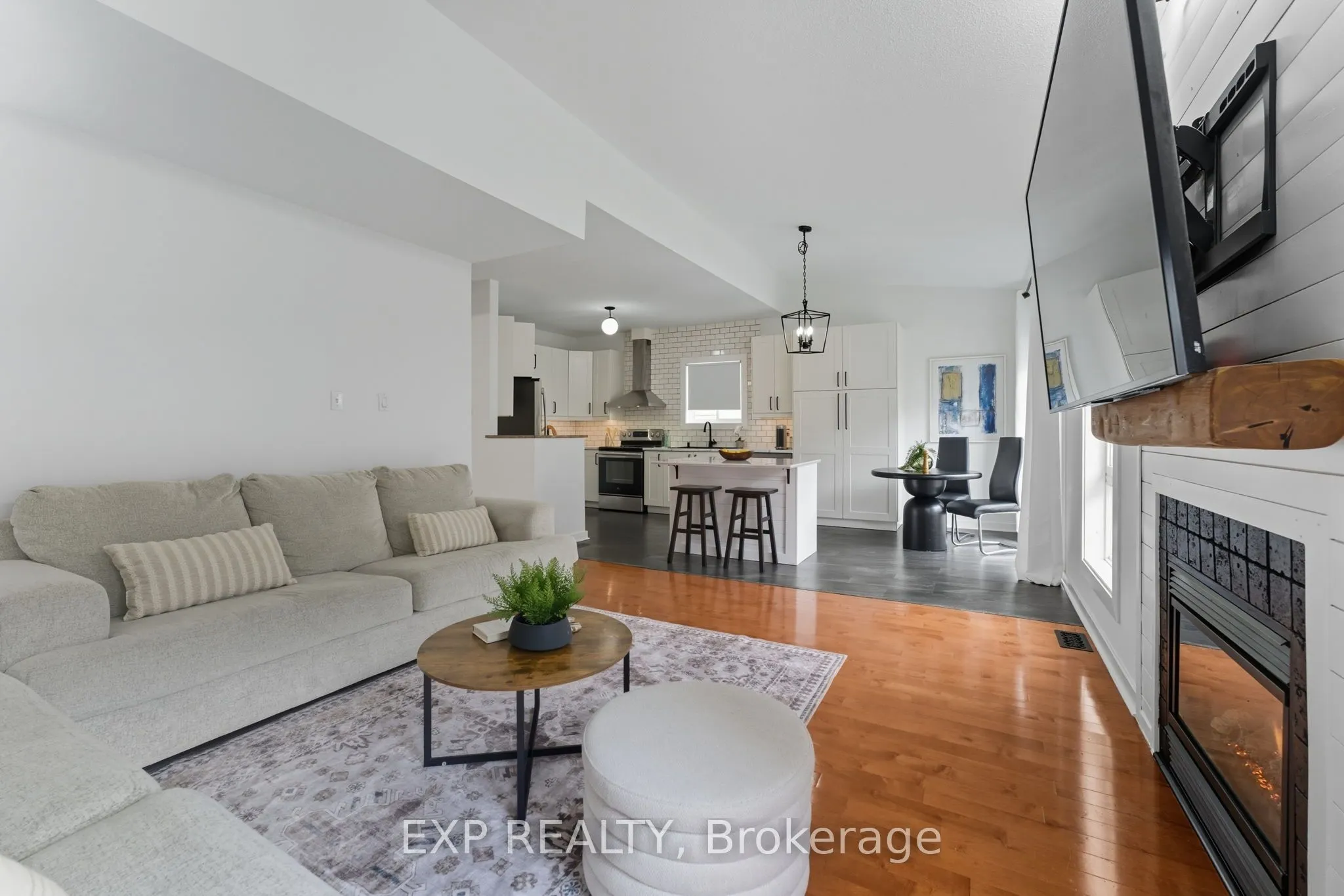 16 North Harrow Drive