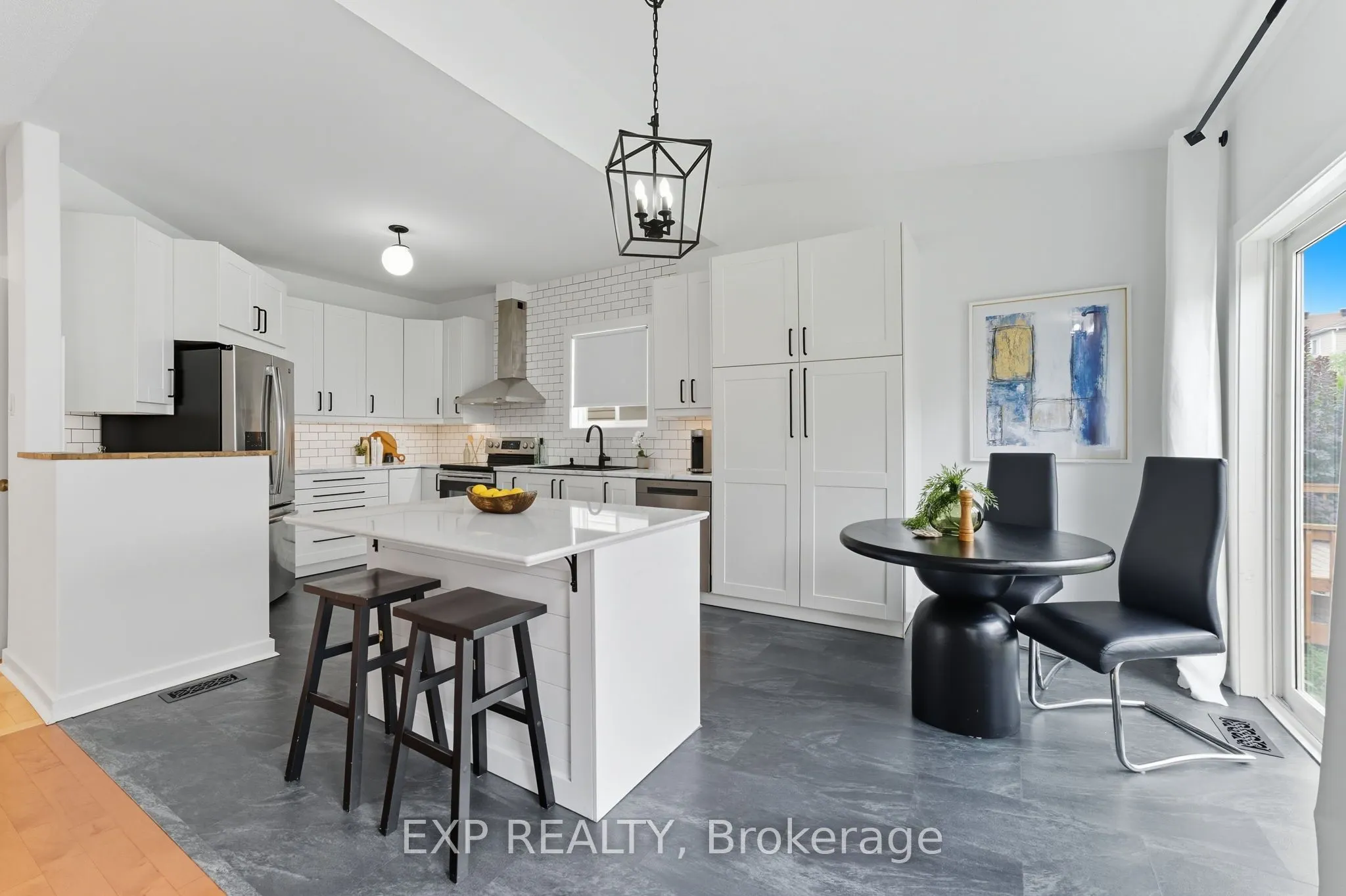 16 North Harrow Drive