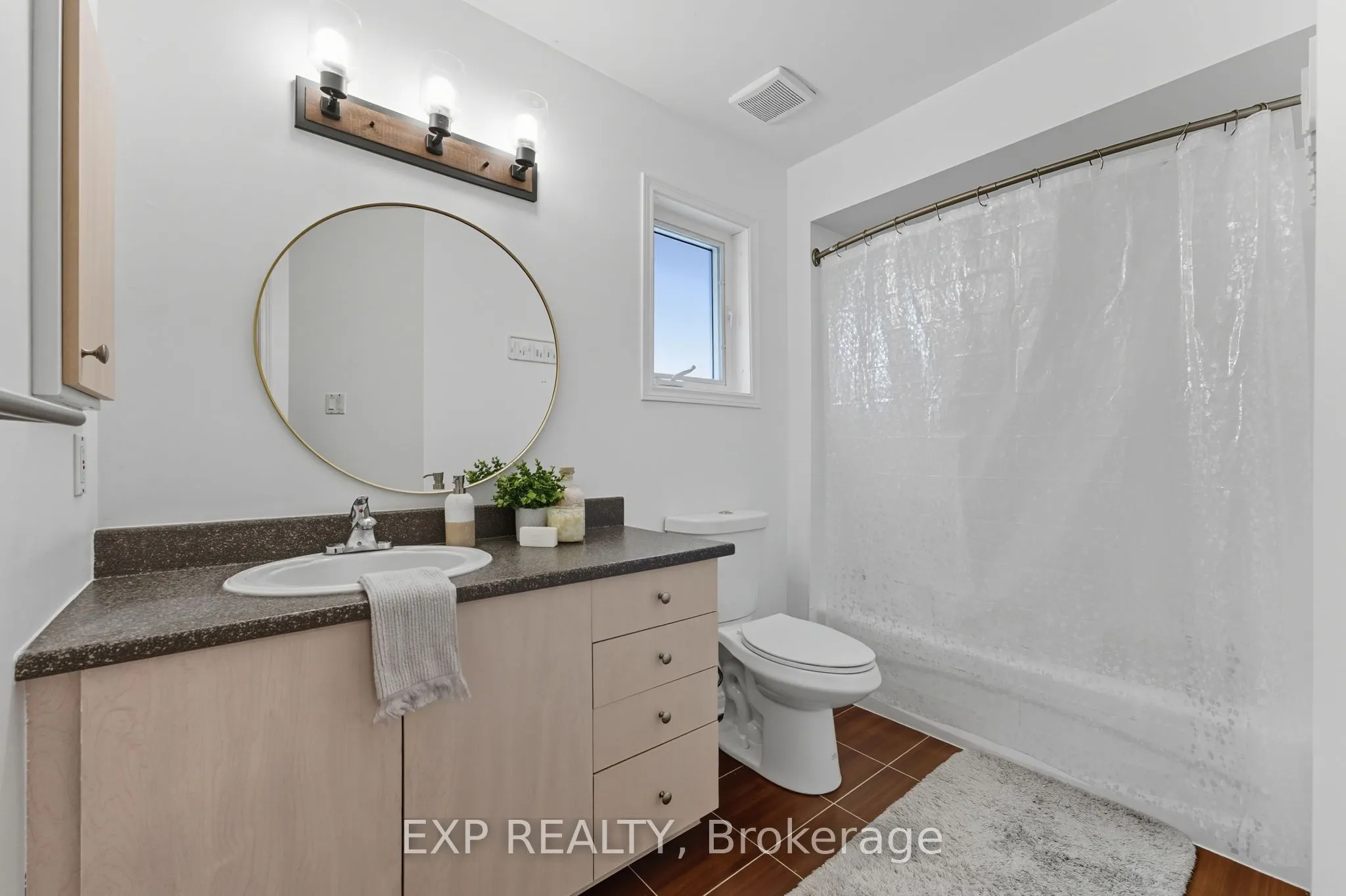 16 North Harrow Drive