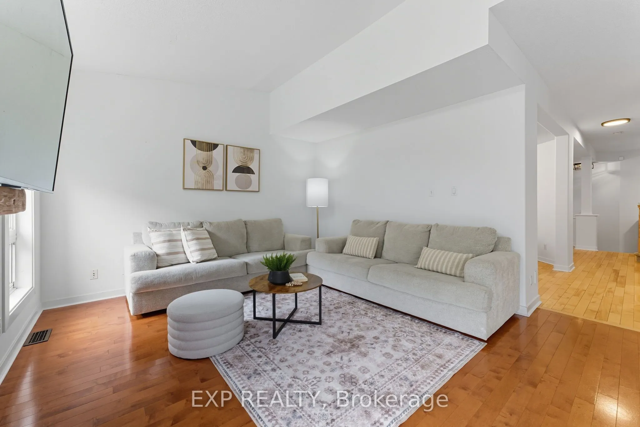 16 North Harrow Drive