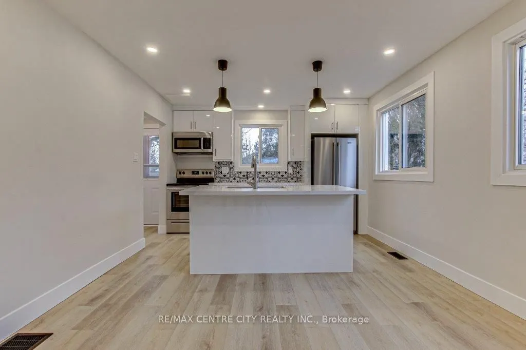 109 Balaclava Street