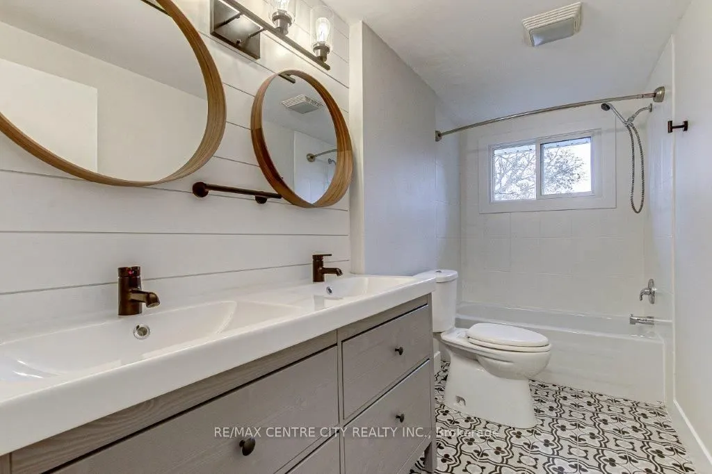 109 Balaclava Street