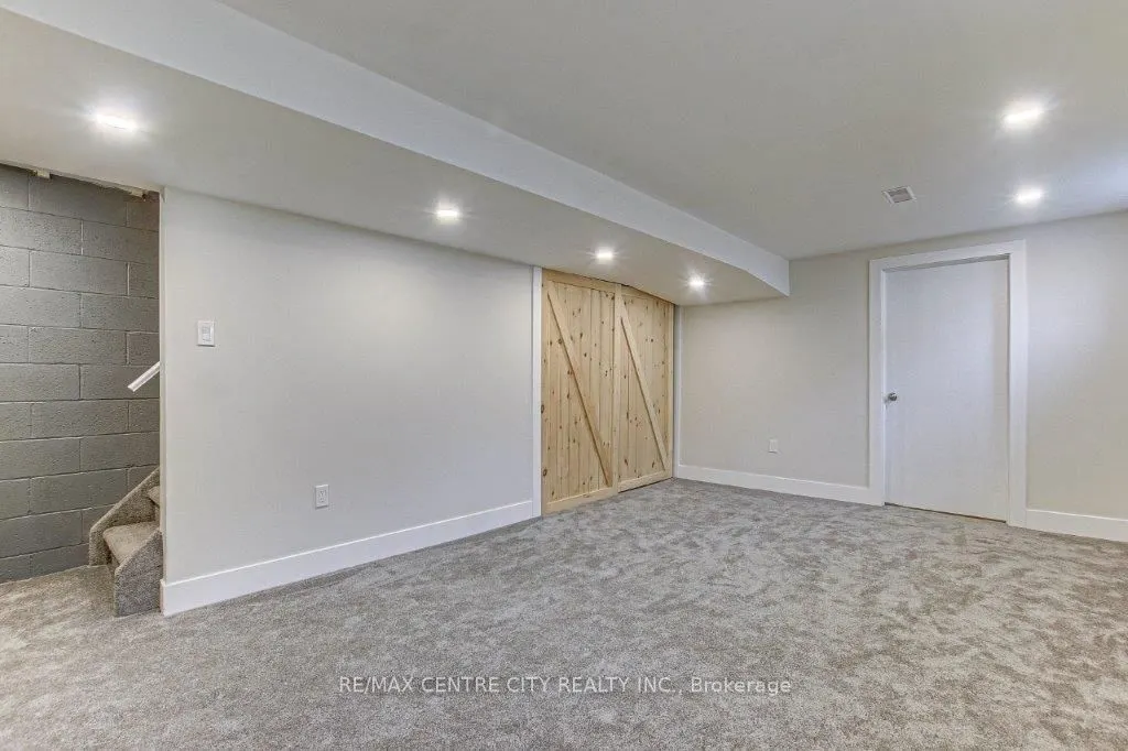 109 Balaclava Street