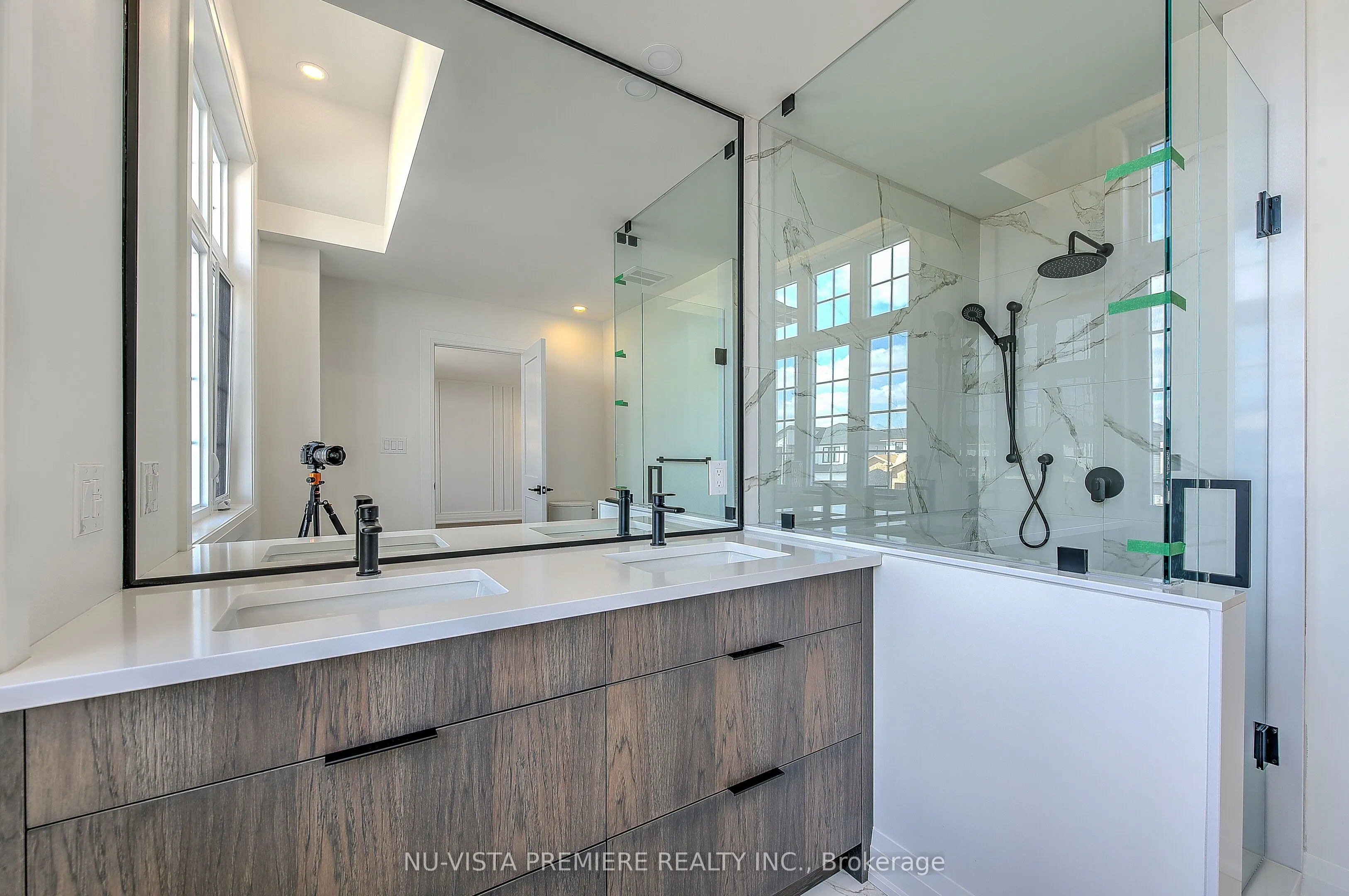 6517 heathwoods Avenue